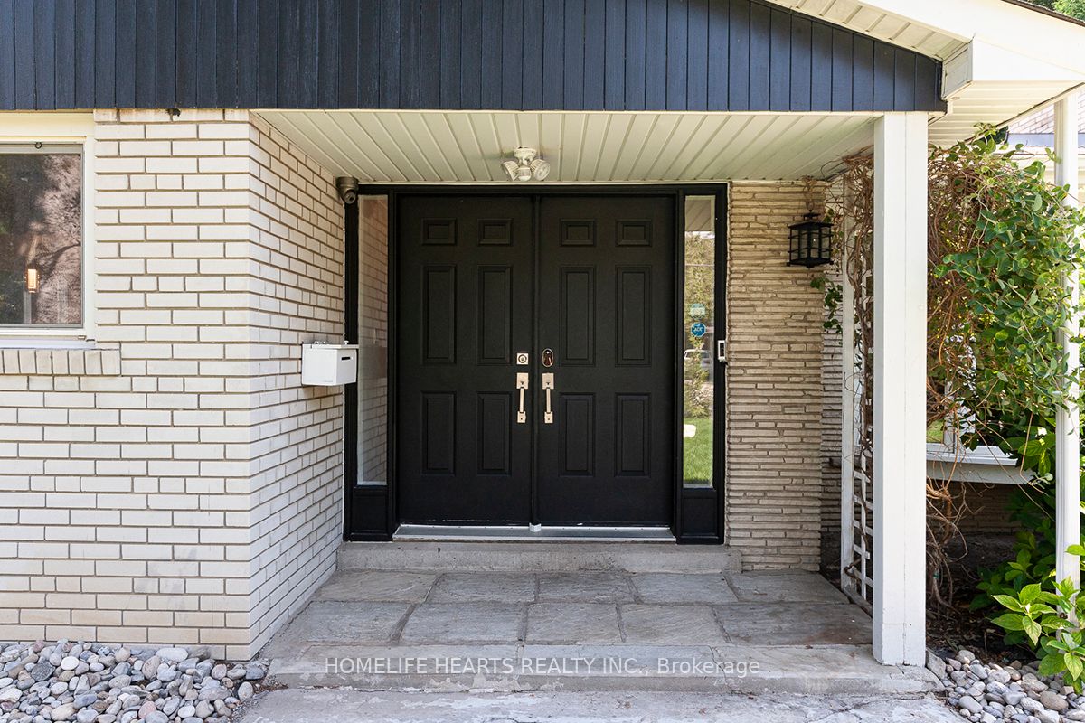 234 Pinetree Way Property Photo 2