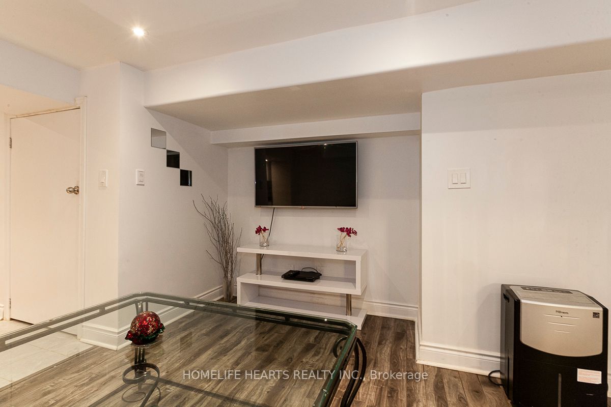 234 Pinetree Way Property Photo 17