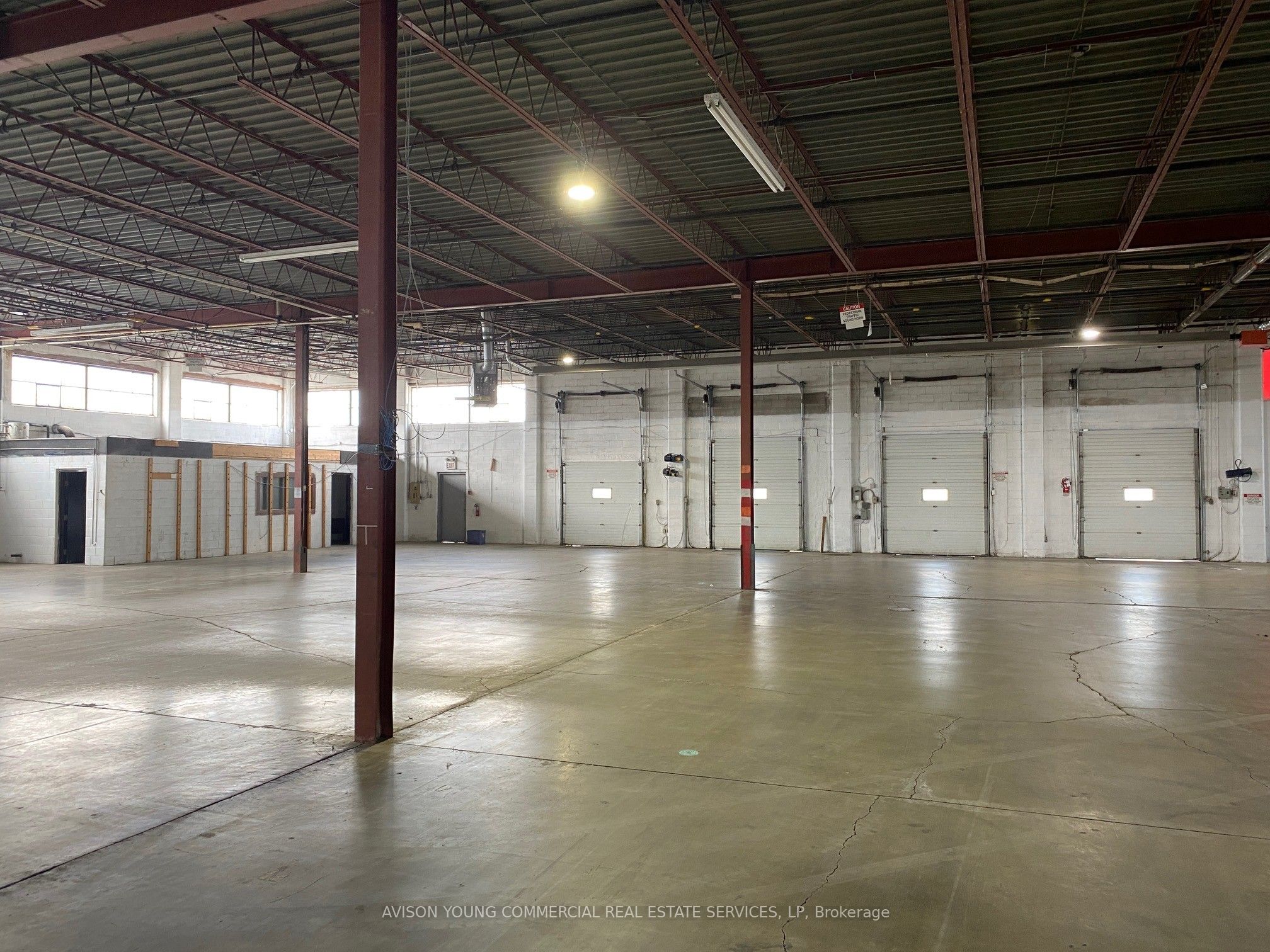 1810 Steeles Avenue Property Photo 8