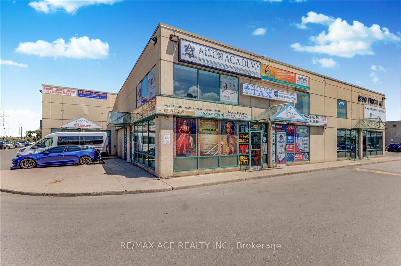 #23 - 1290 Finch Avenue Property Photo 3