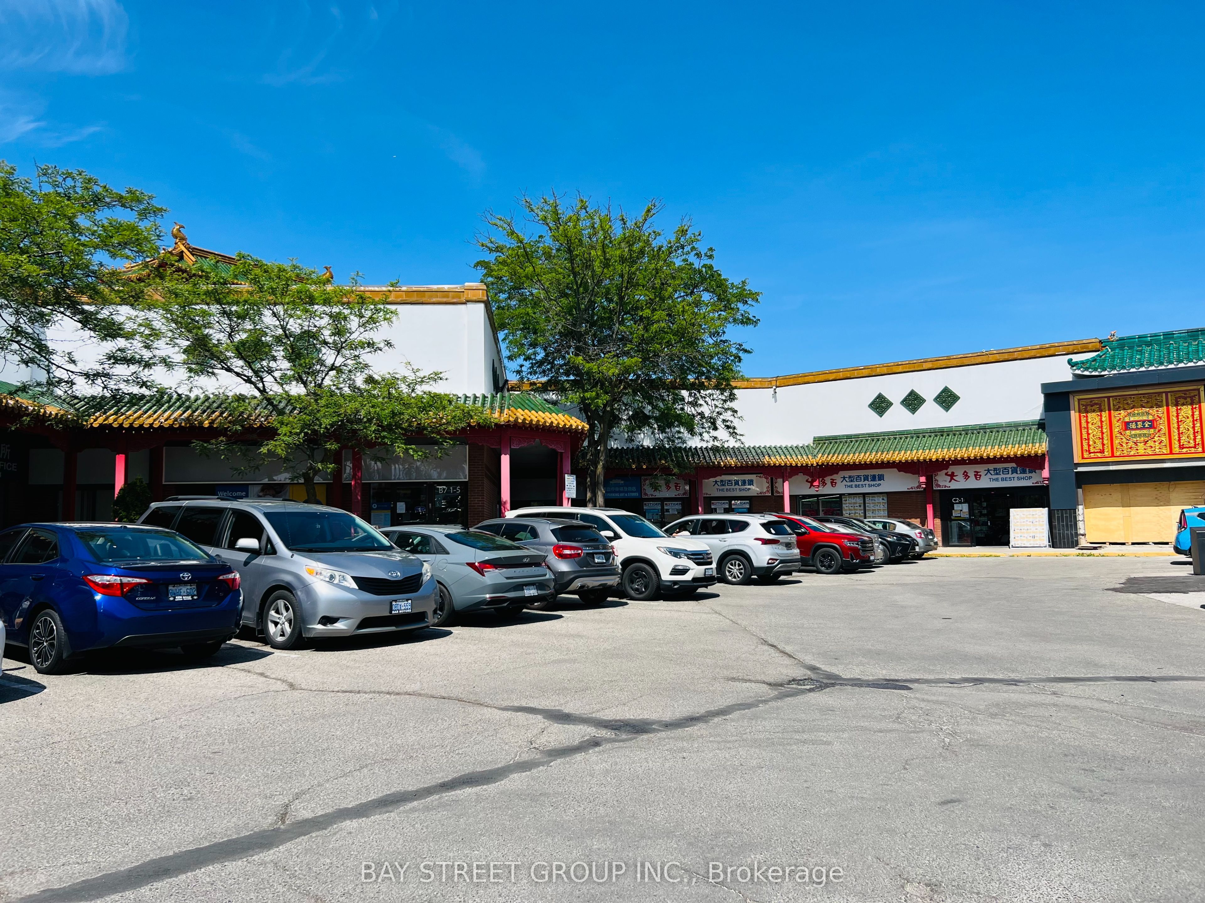 #b6-1 - 888 Dundas Street Property Photo 3