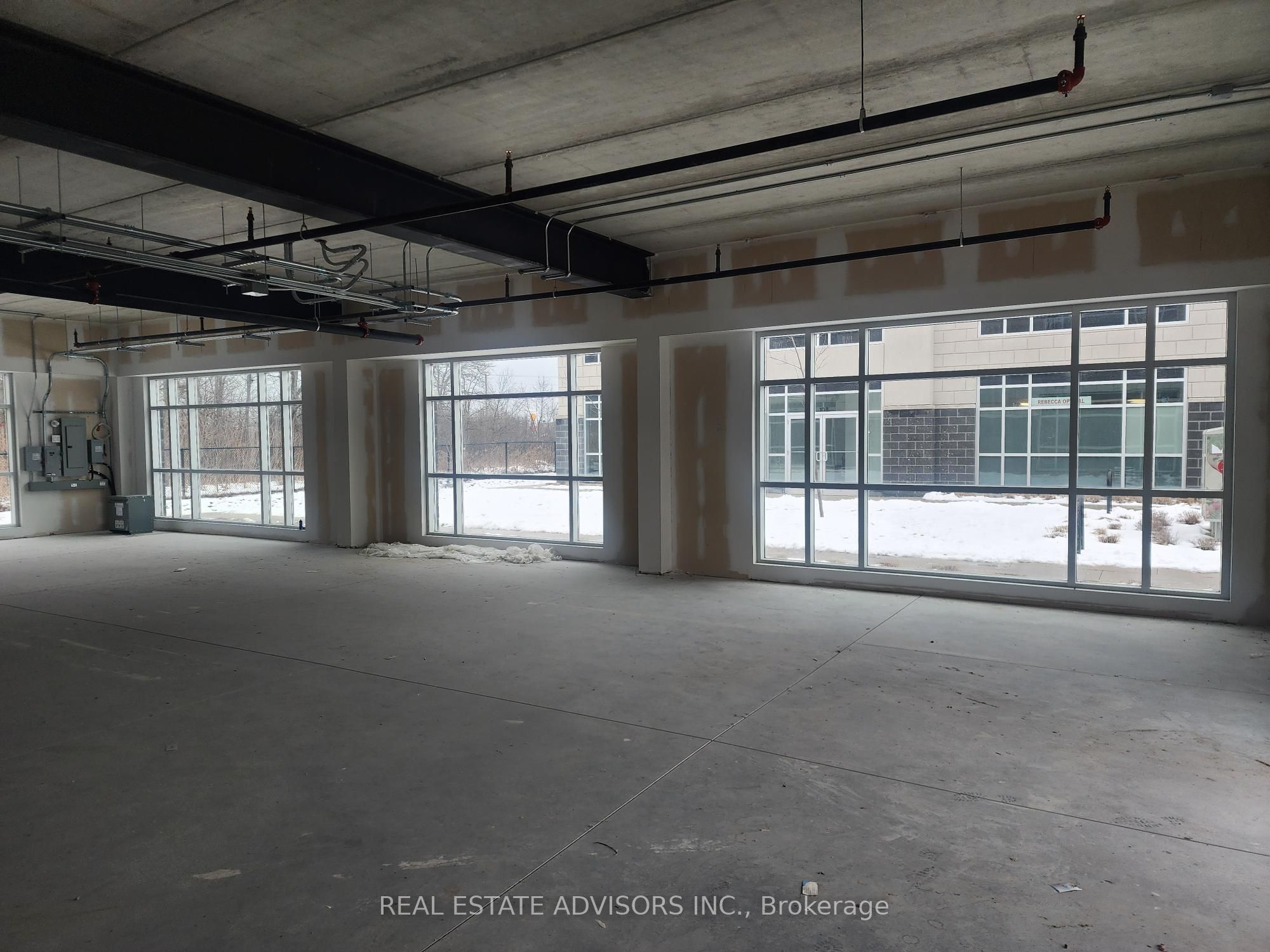 #101 - 3475 Rebecca Street Property Photo 4