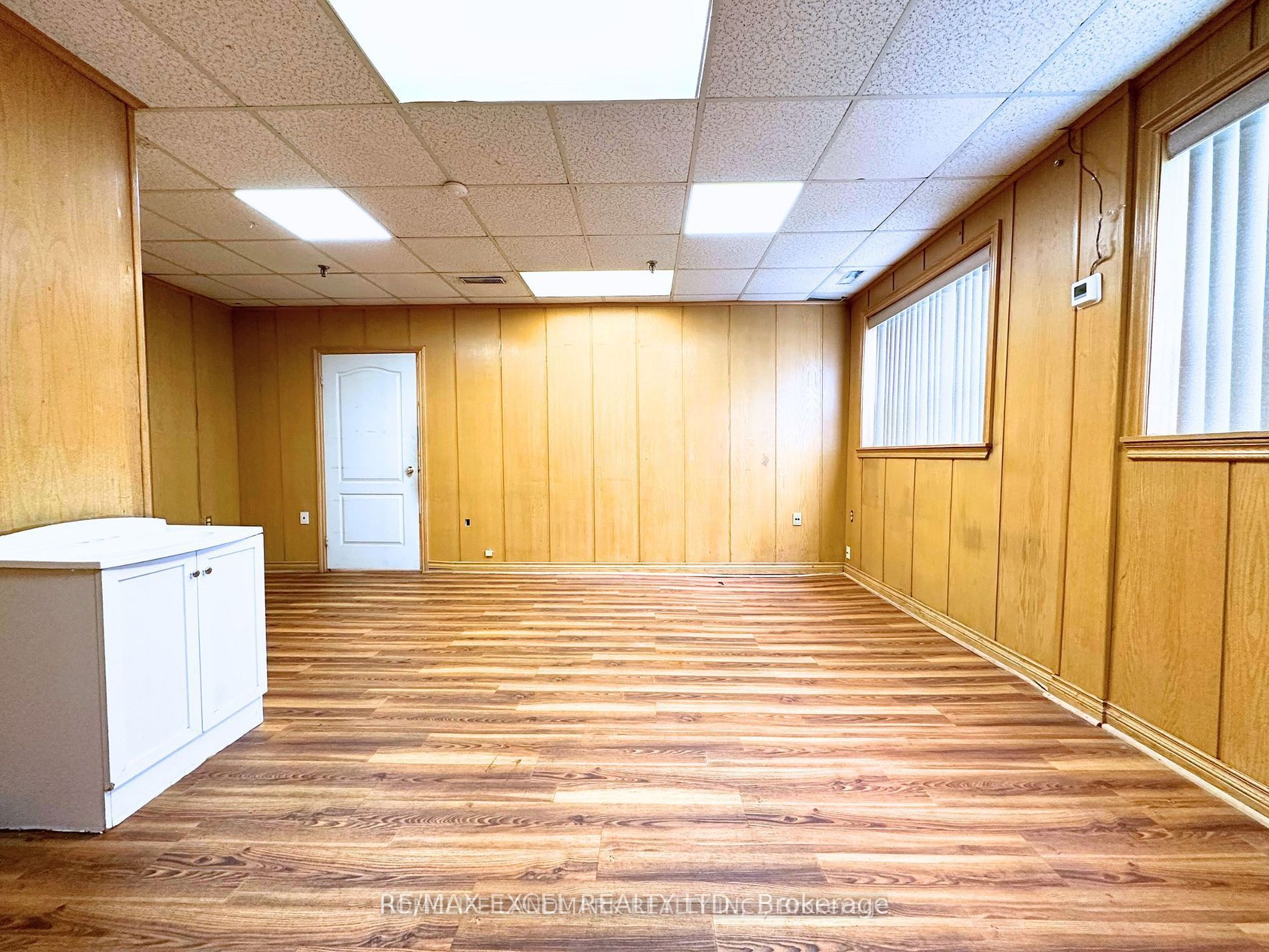 #204 - 705 Lawrence Avenue Property Photo 6