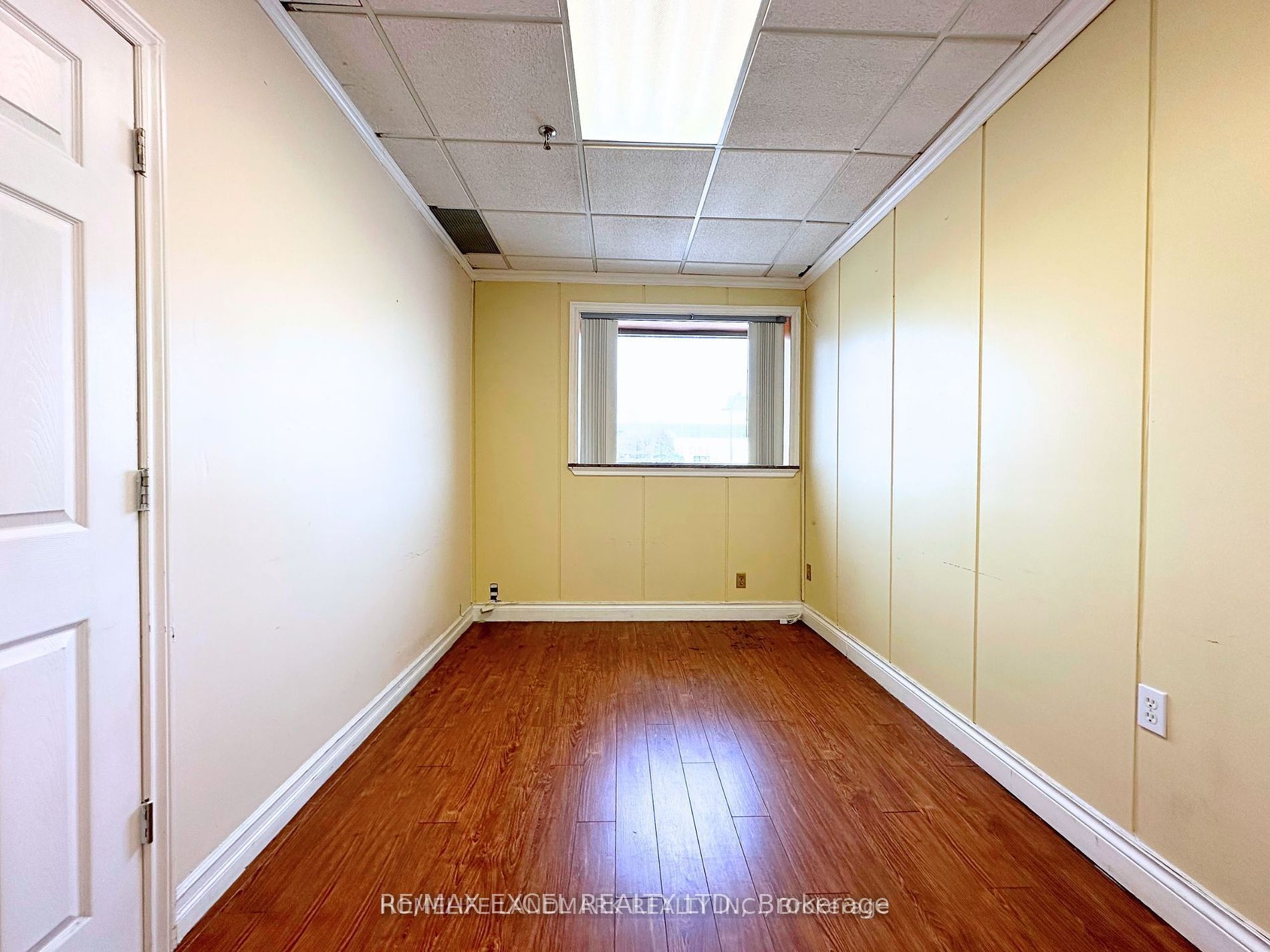 #206 - 705 Lawrence Avenue Property Photo 7