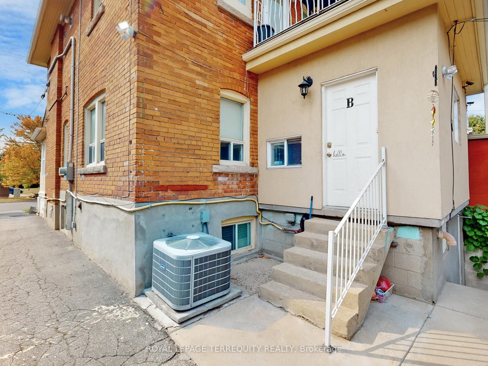197 Park Lawn Road Property Photo 11