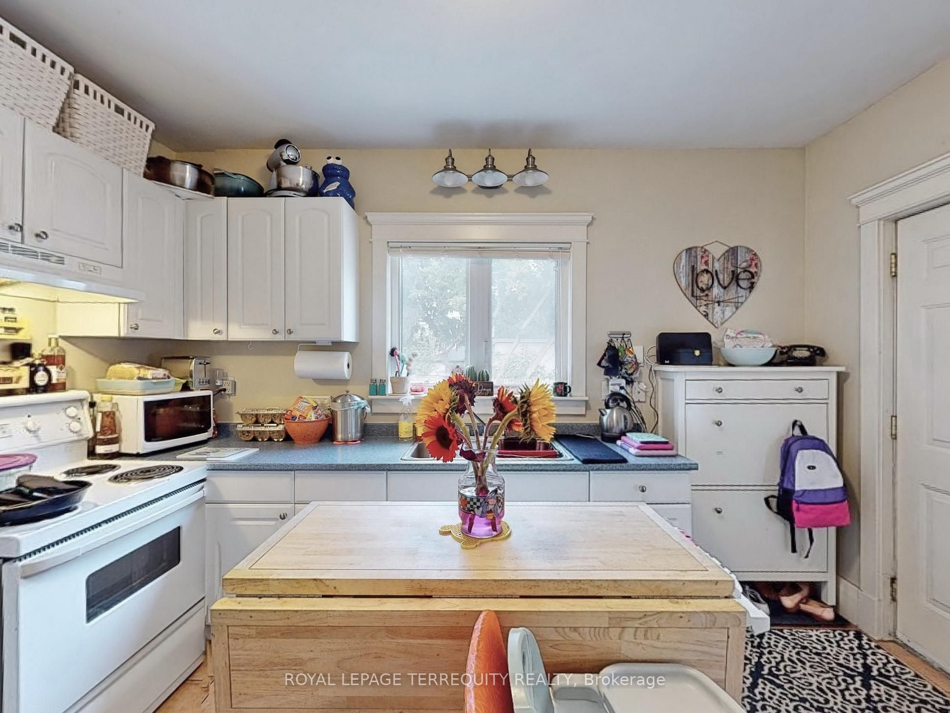 197 Park Lawn Road Property Photo 14