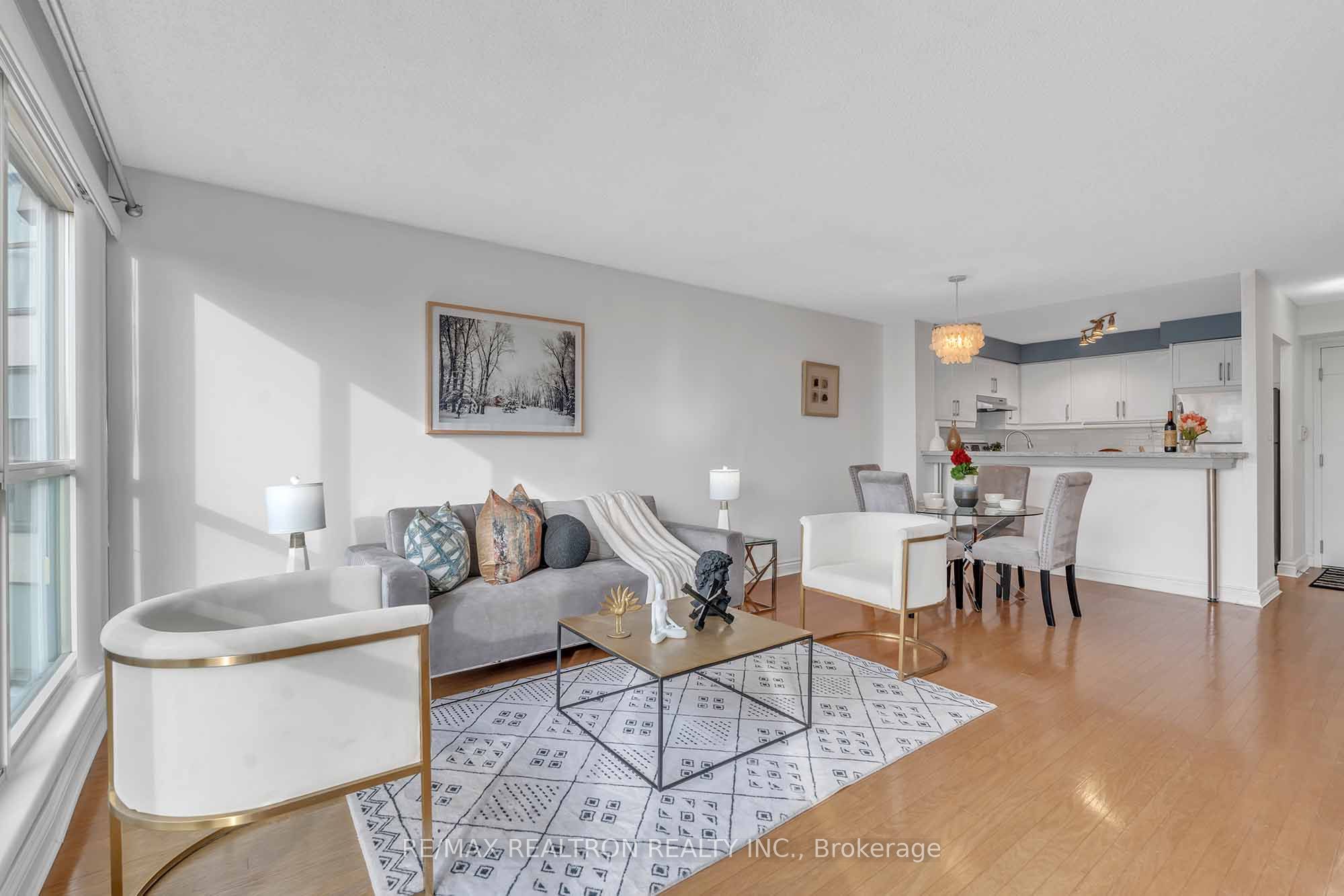 #411 - 2267 Lake Shore Boulevard Property Photo 13