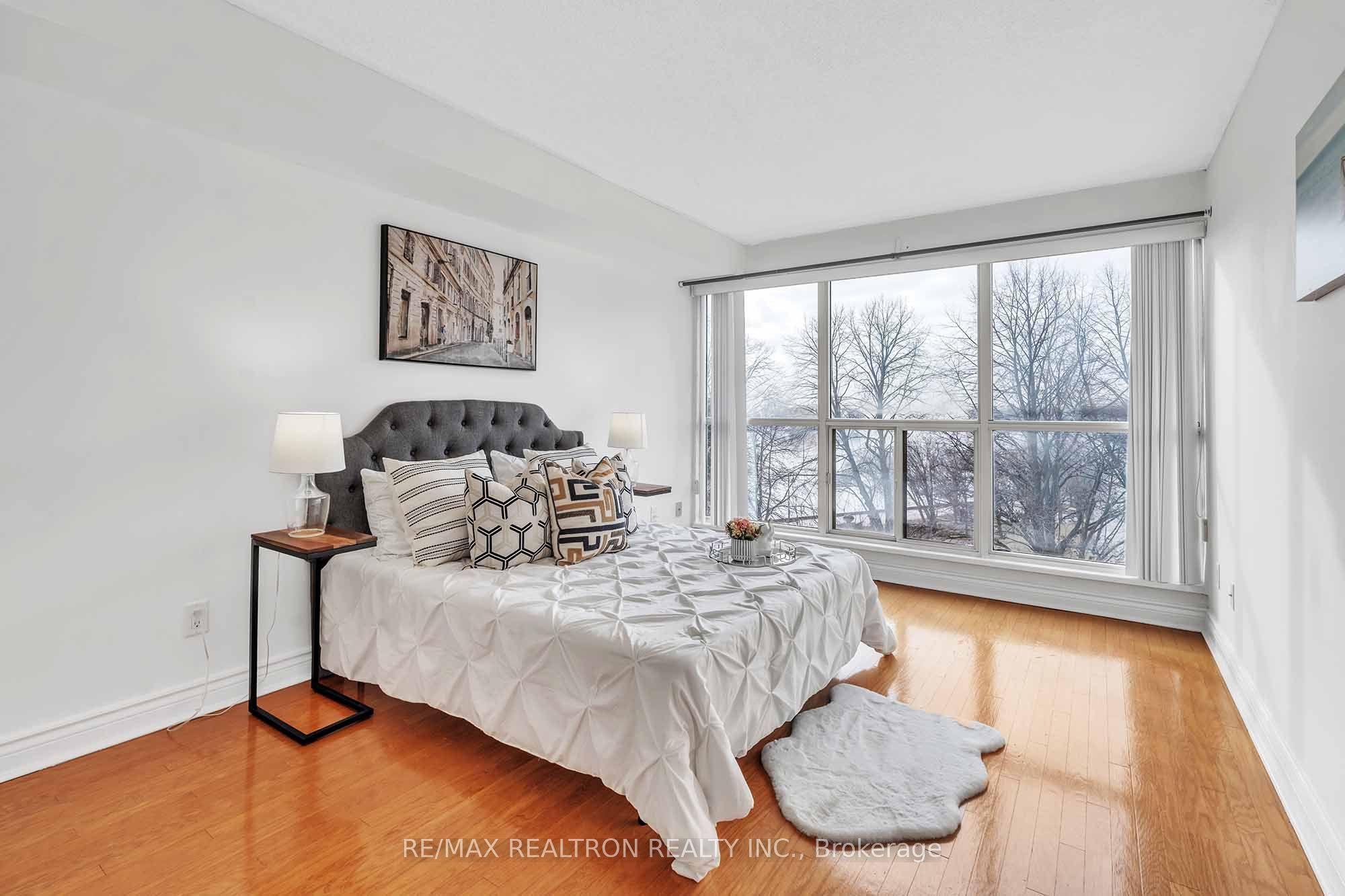#411 - 2267 Lake Shore Boulevard Property Photo 20