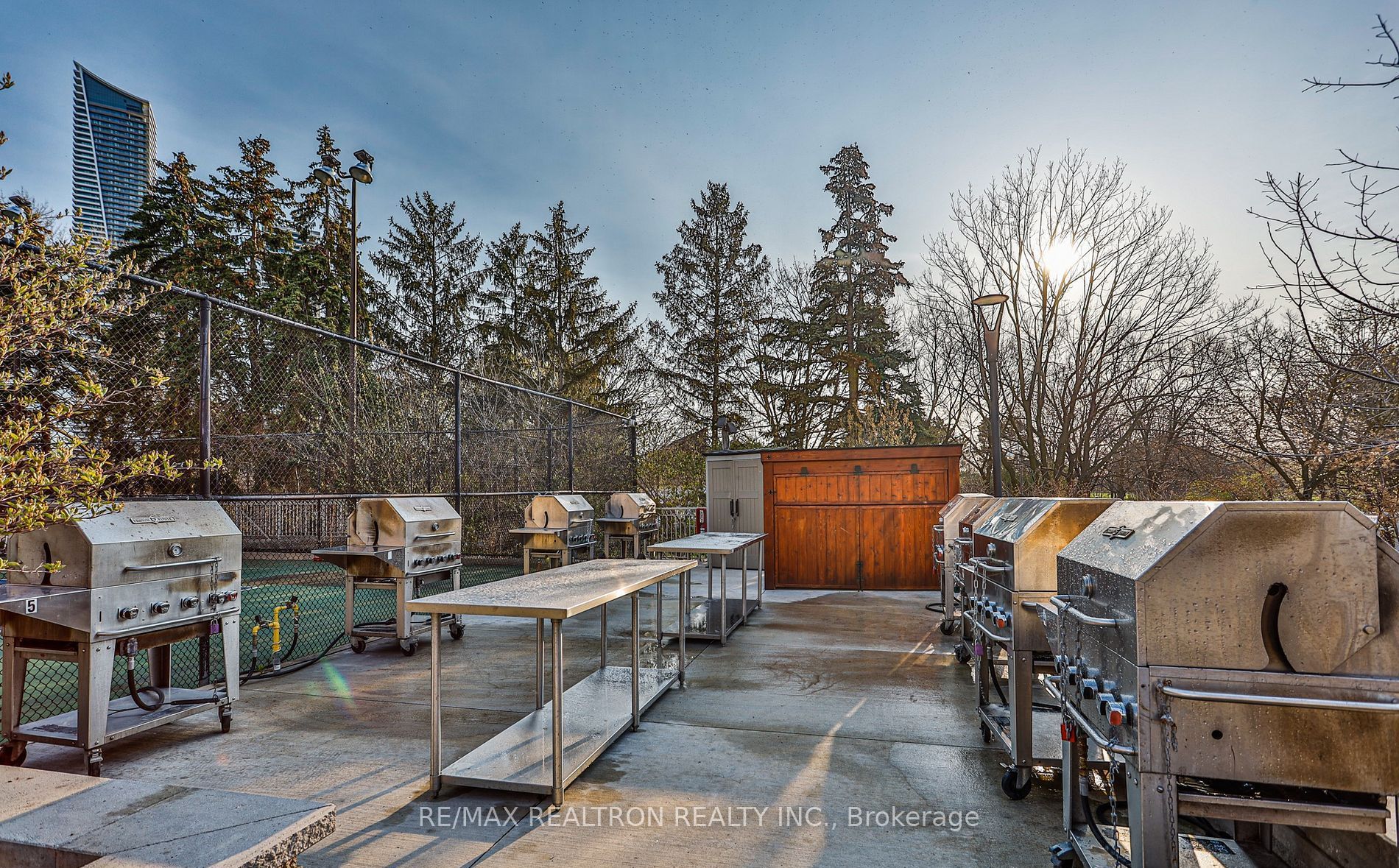 #411 - 2267 Lake Shore Boulevard Property Photo 45