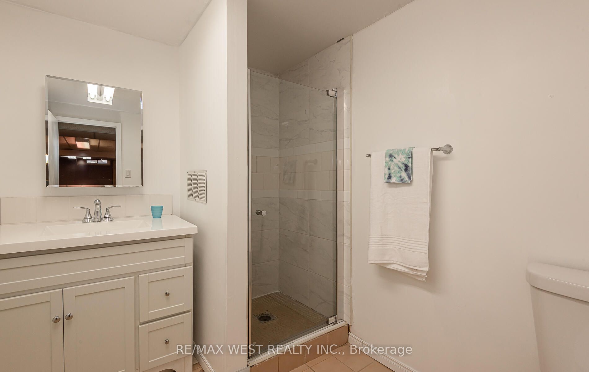 78 Dawnridge Trail Property Photo 32