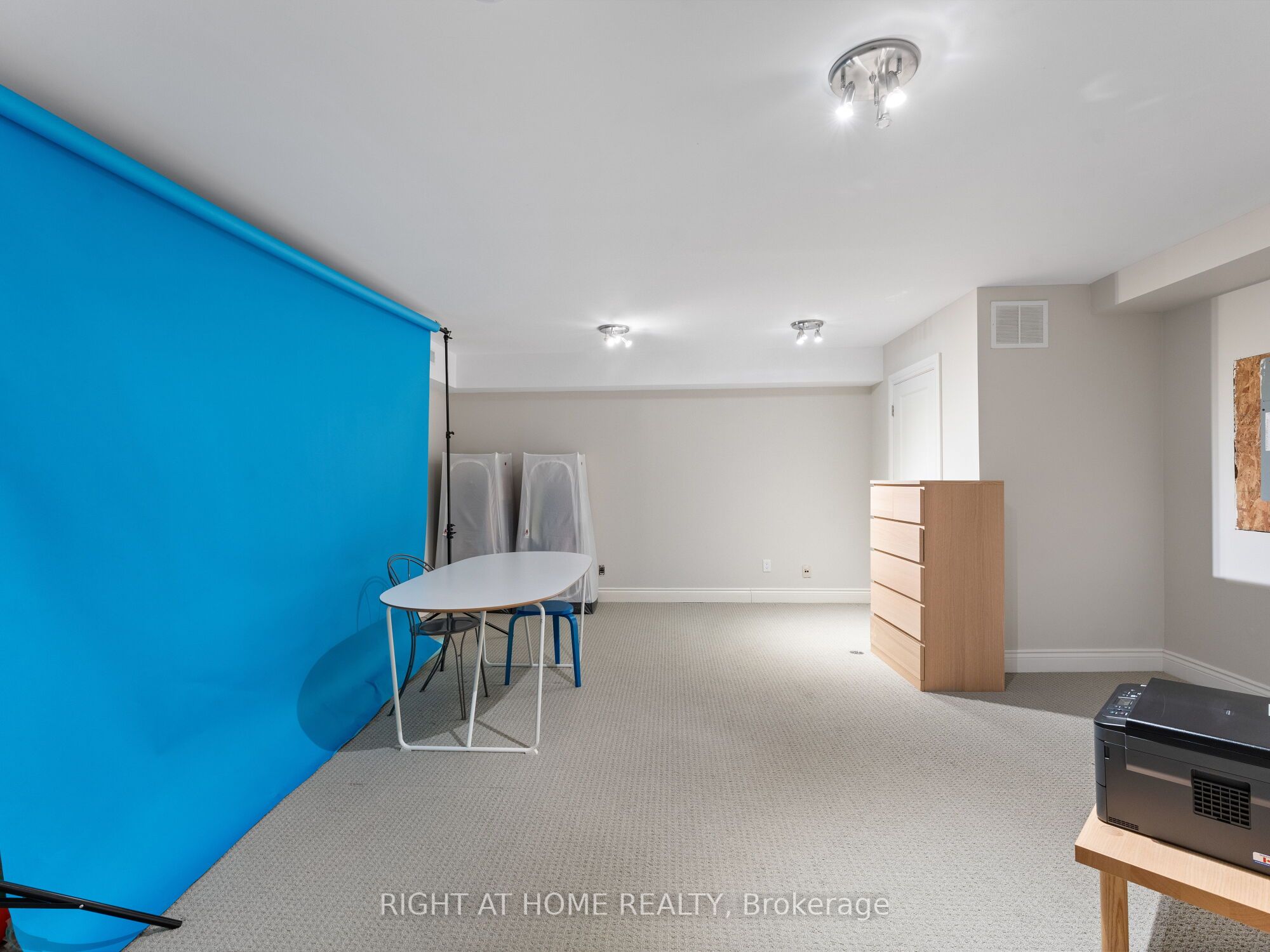 #8 - 120 Bronte Road Property Photo 7