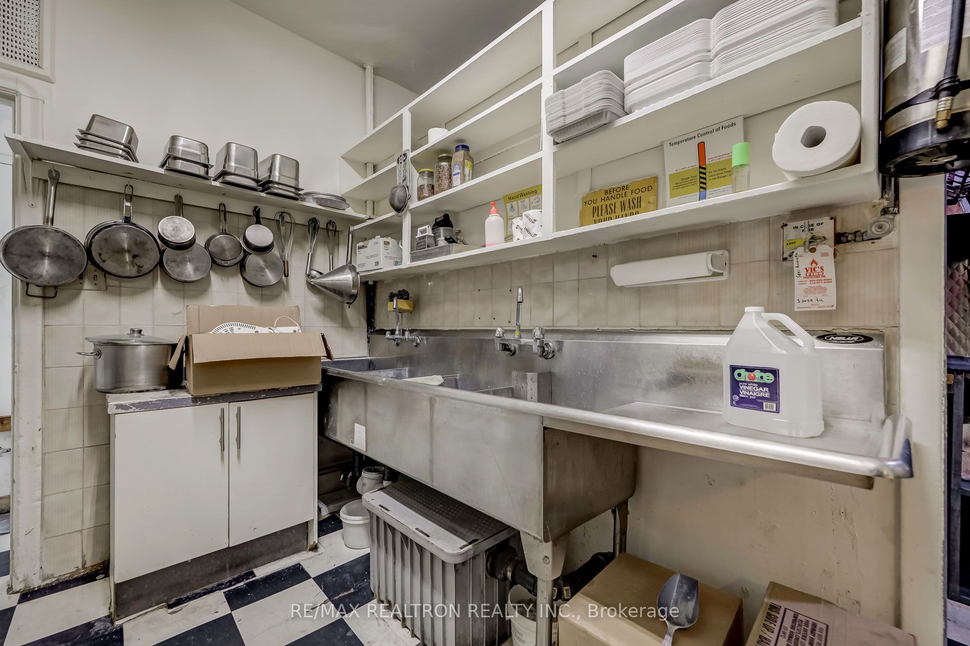 2865 Keele Street Property Photo 11