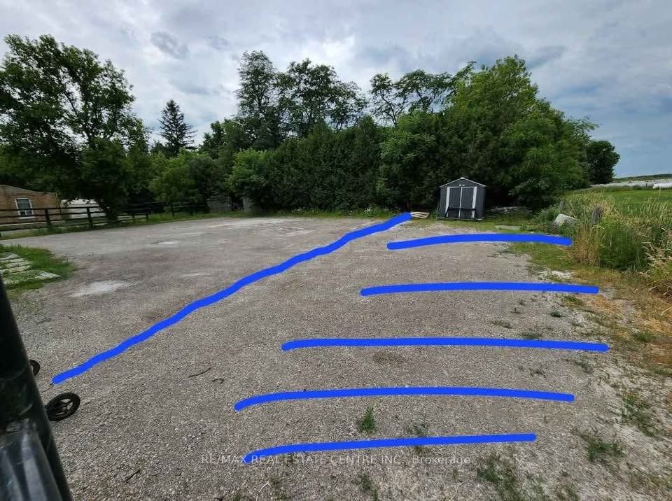 15426 Airport Road Property Photo 6