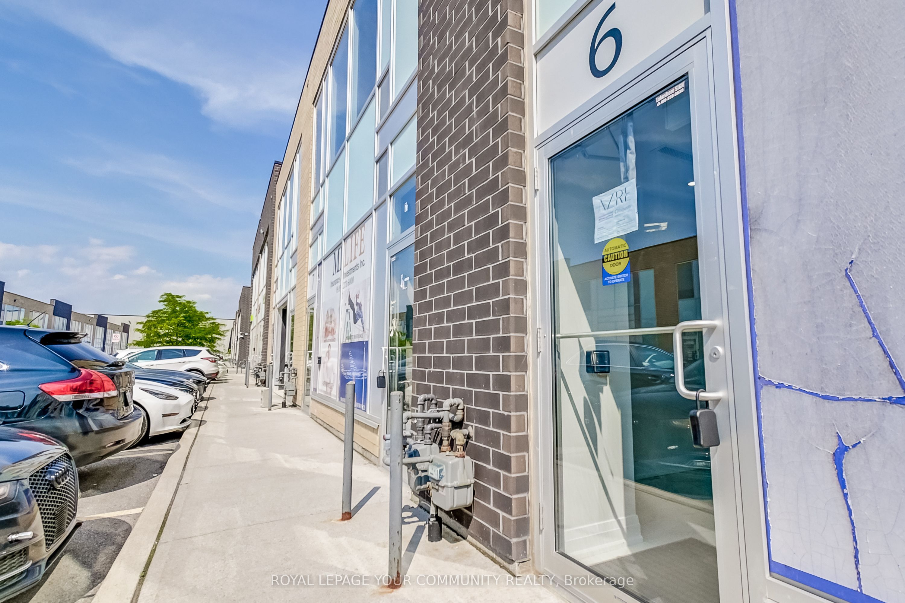 #6 & 7 - 1185 Queensway Property Photo 2
