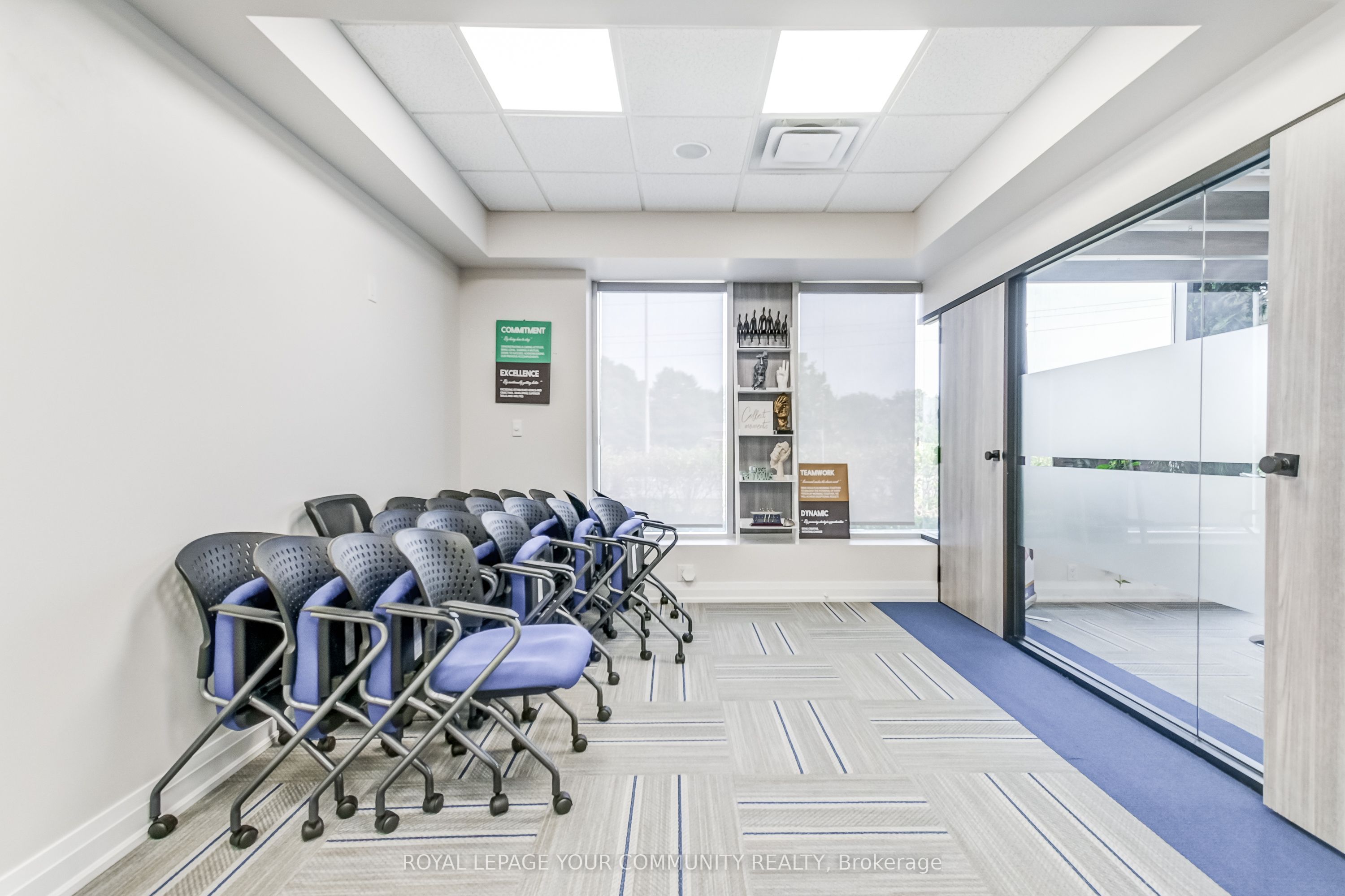#7 - 1185 Queensway Property Photo 12