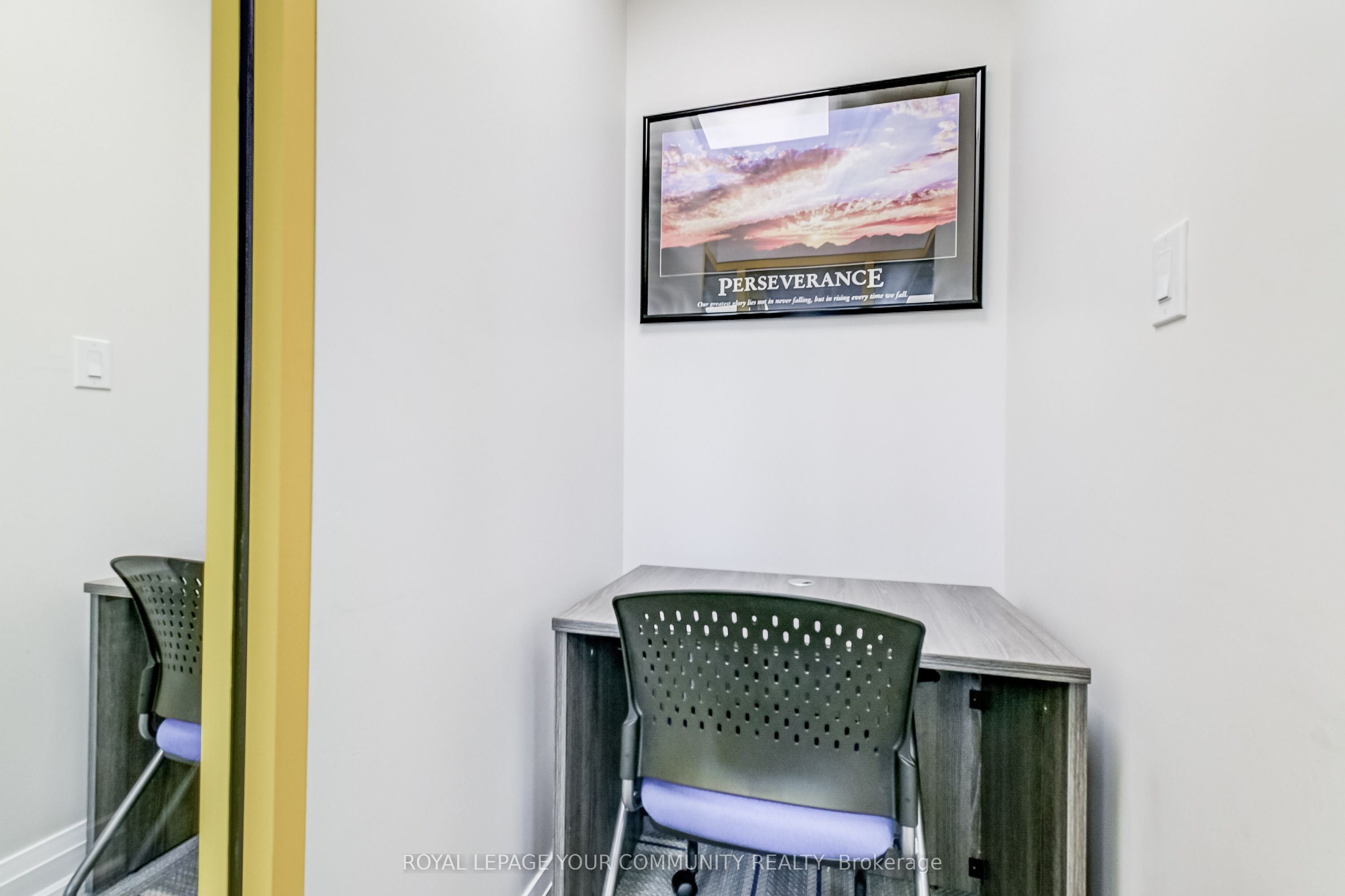 #7 - 1185 Queensway Property Photo 20