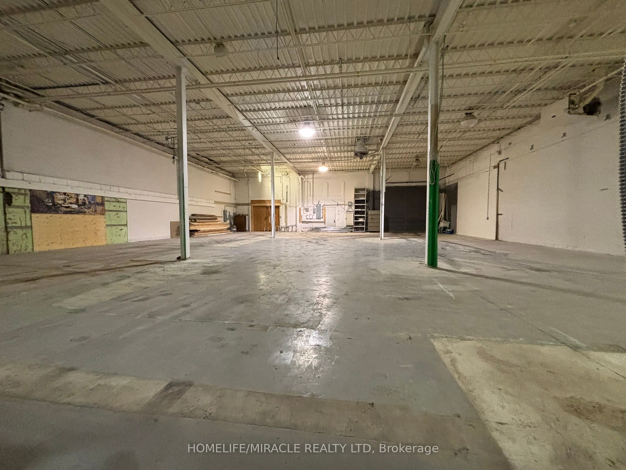 #2 & 3 - 3153 -3155 Steeles Avenue Property Photo 16
