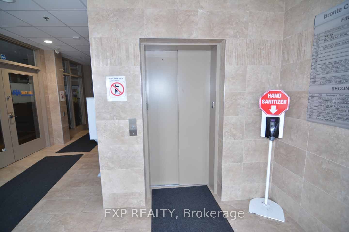 #105-109 - 420 Bronte Street Property Photo 7