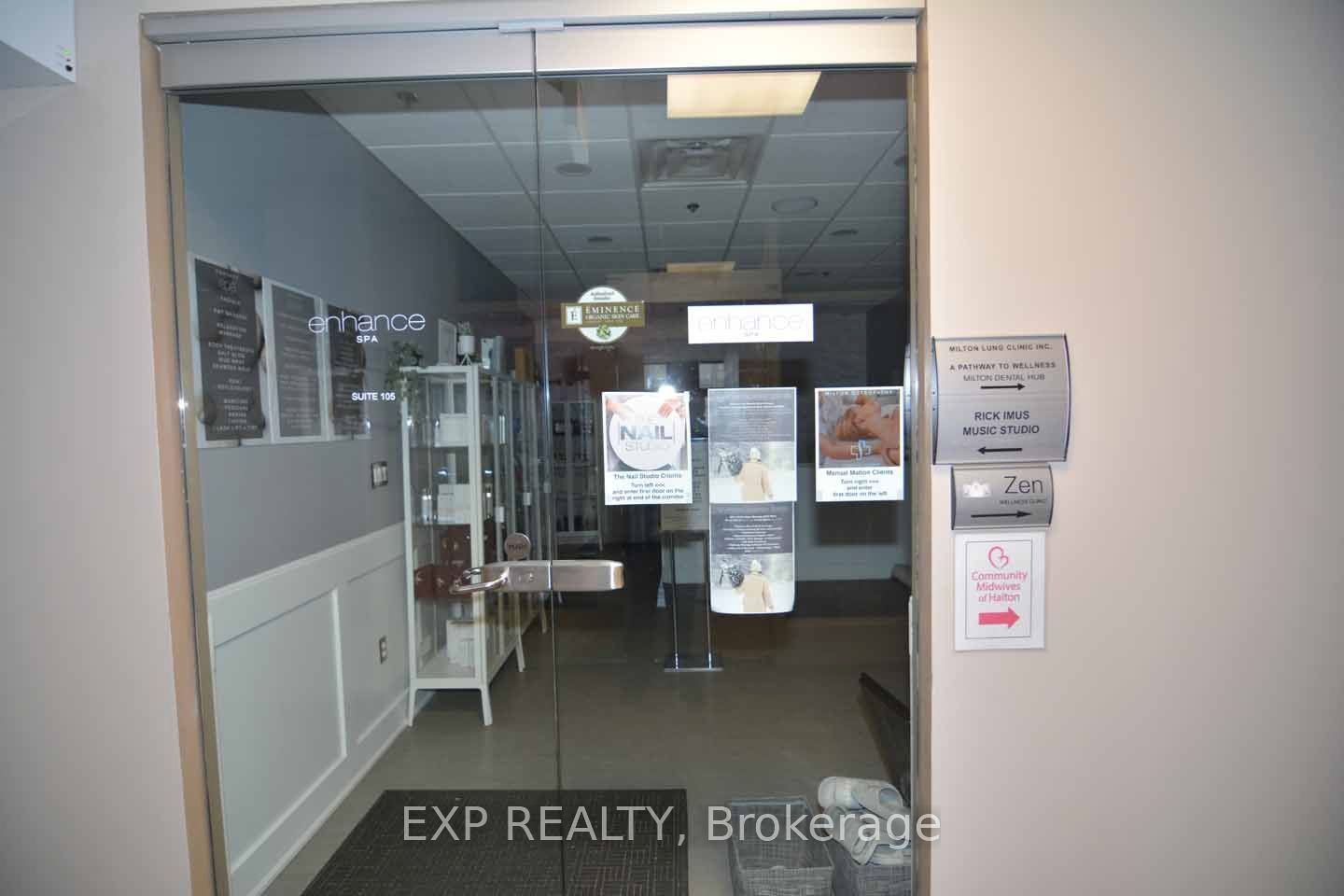 #105-109 - 420 Bronte Street Property Photo 9