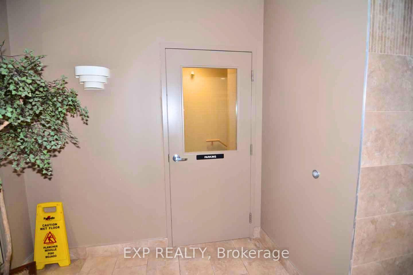 #105-109 - 420 Bronte Street Property Photo 22