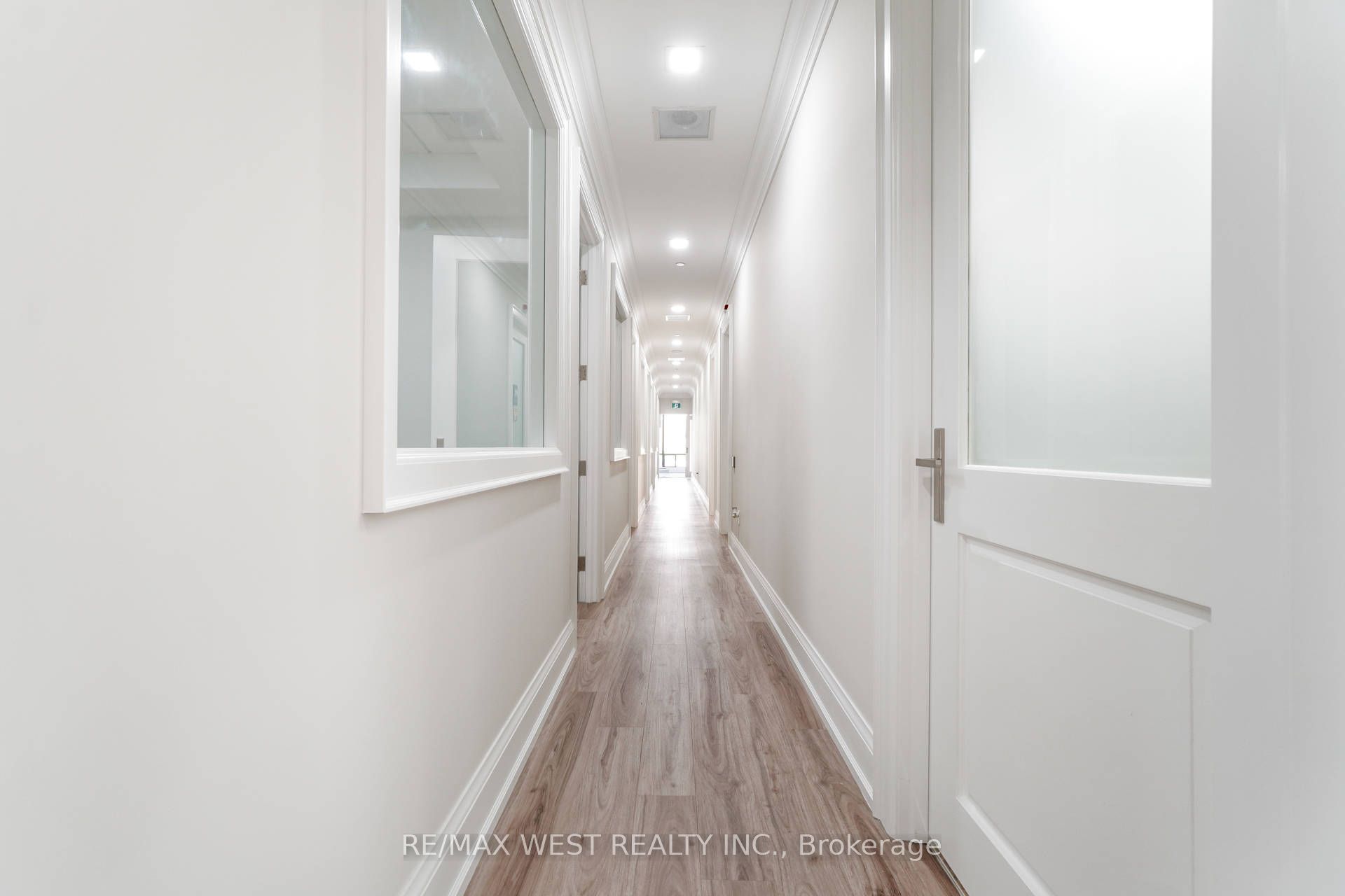 #20 (13) - 7956 Torbram Road Property Photo 13