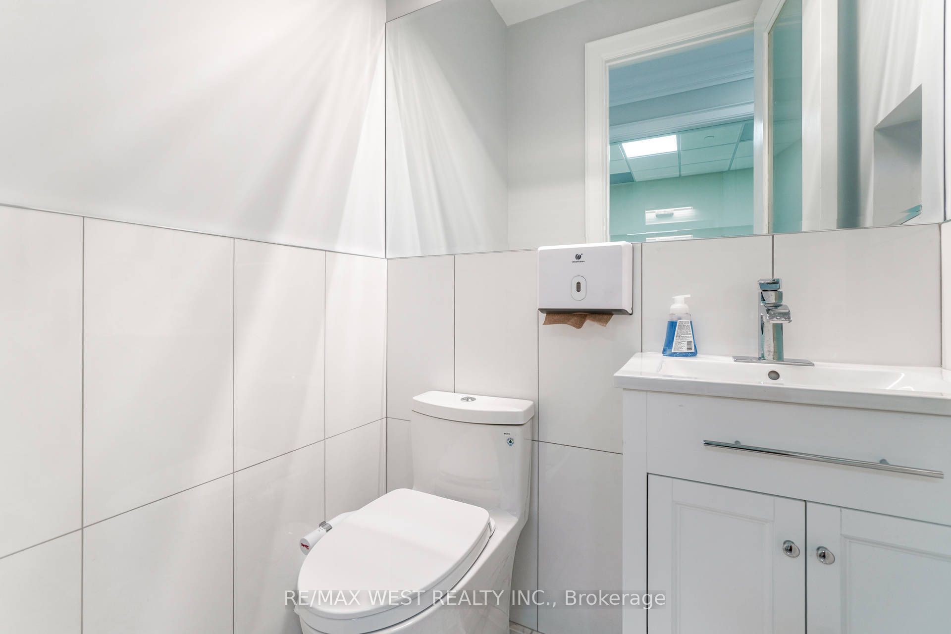 #20 (13) - 7956 Torbram Road Property Photo 26