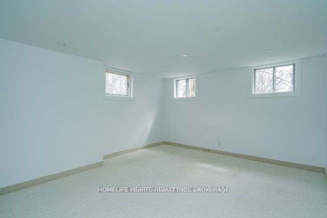 271 Wedgewood Drive Property Photo 27