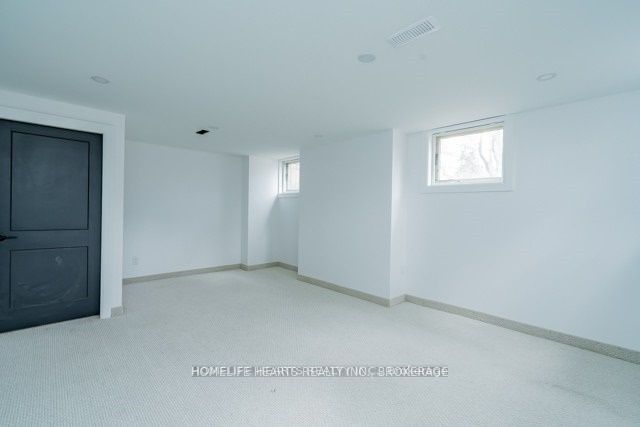 271 Wedgewood Drive Property Photo 28