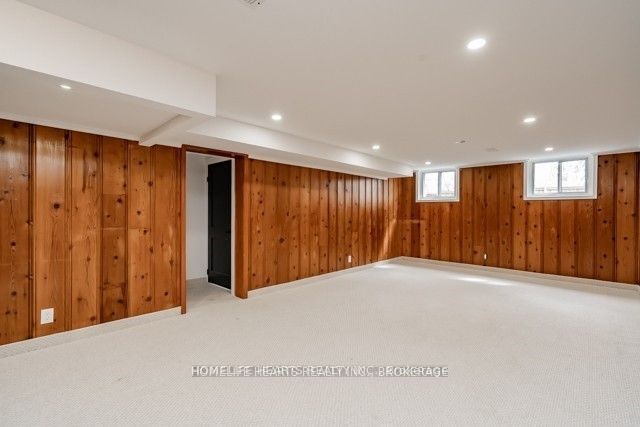 271 Wedgewood Drive Property Photo 29