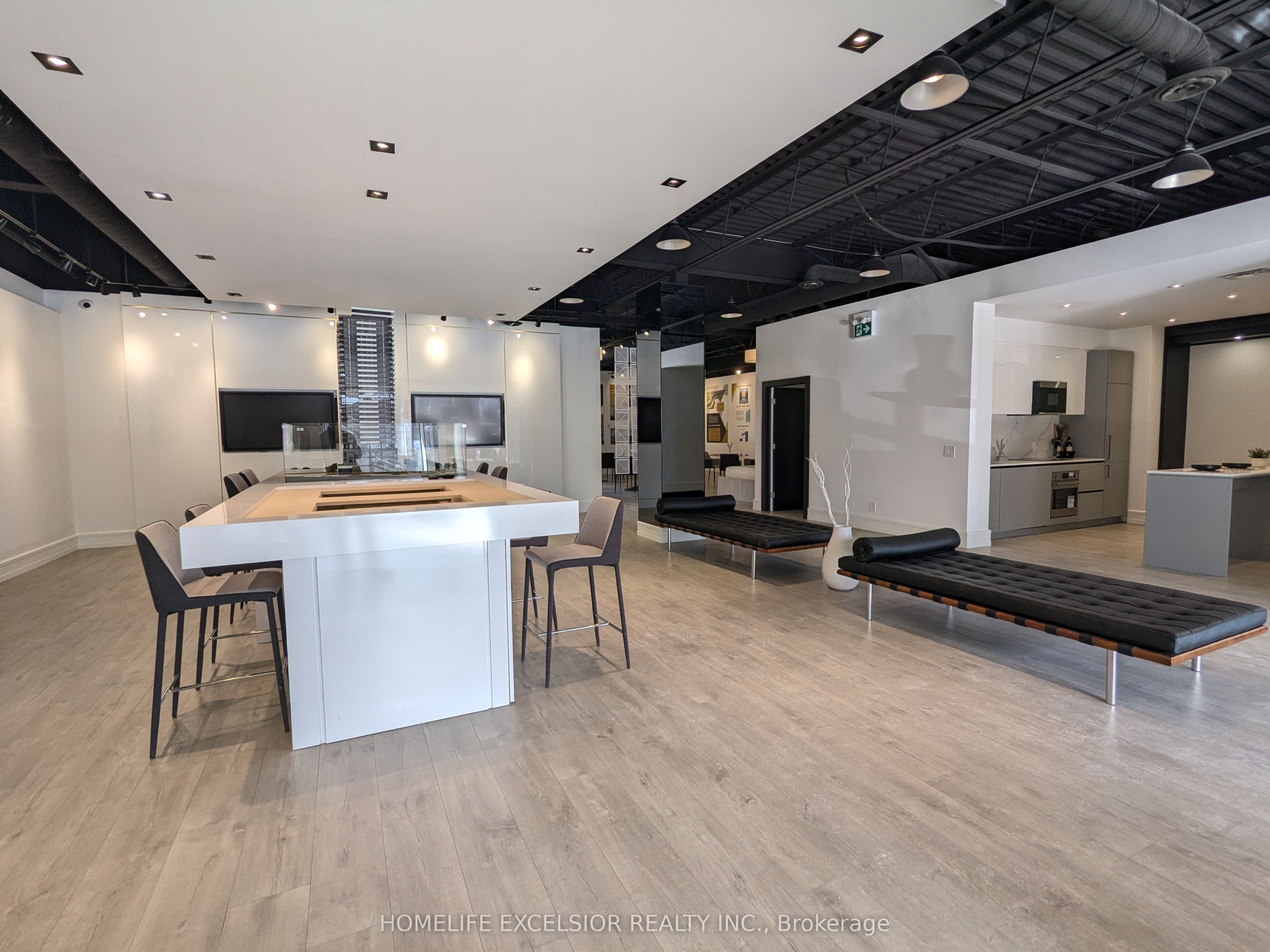 #1/1a - 1528 Dundas Street Property Photo 15