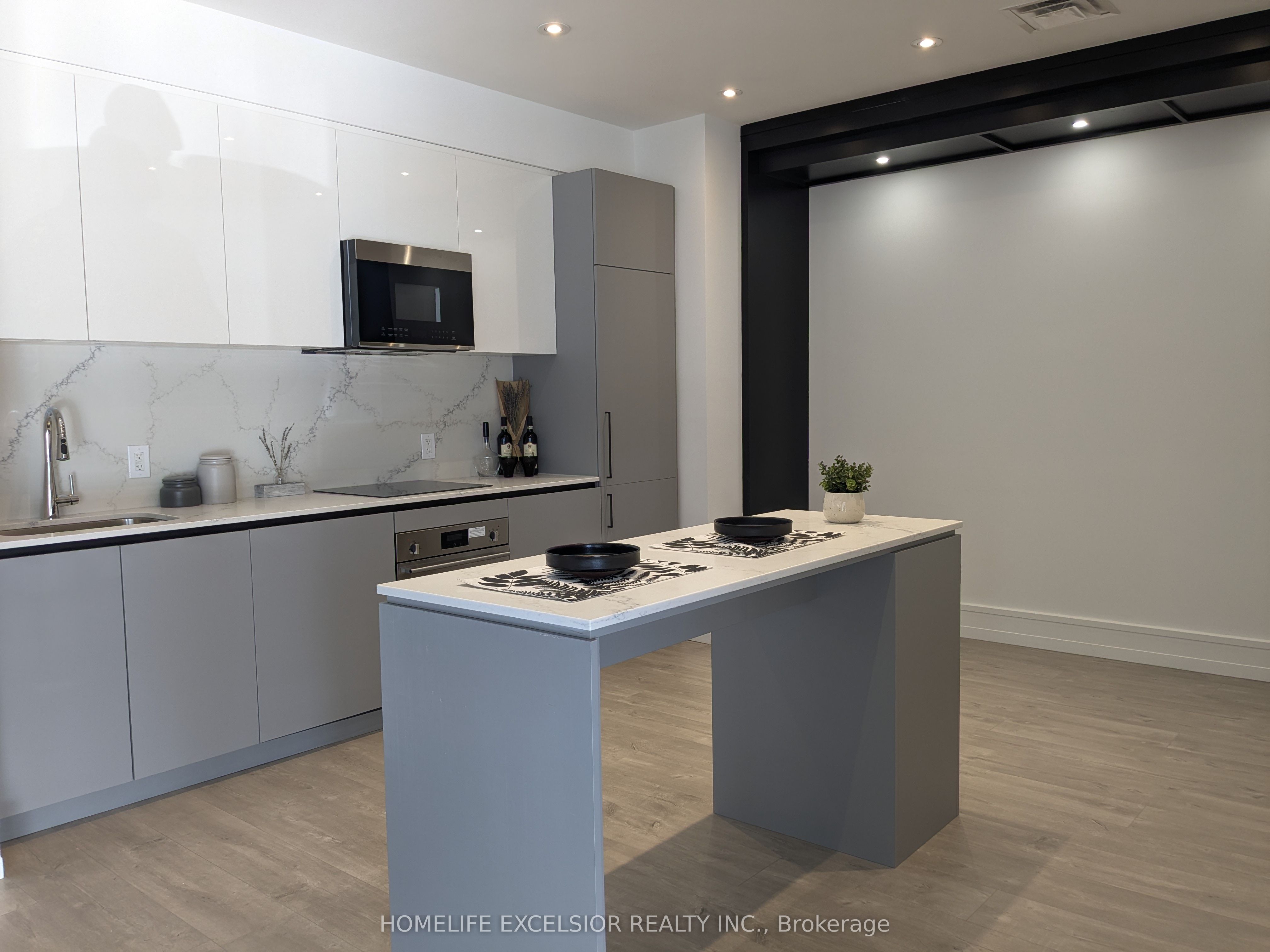 #1/1a - 1528 Dundas Street Property Photo 18