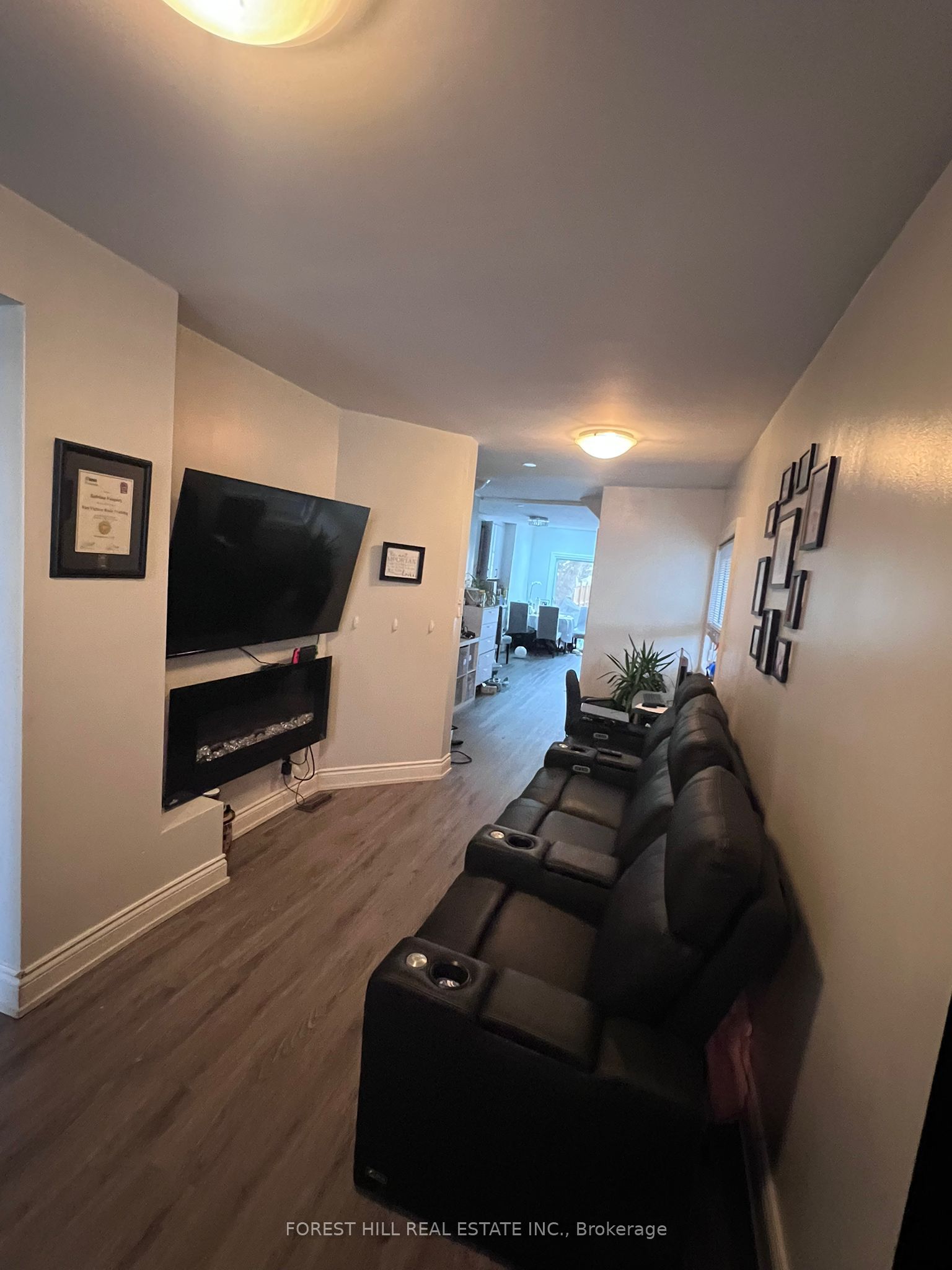 275 Blackthorn Avenue Property Photo 9