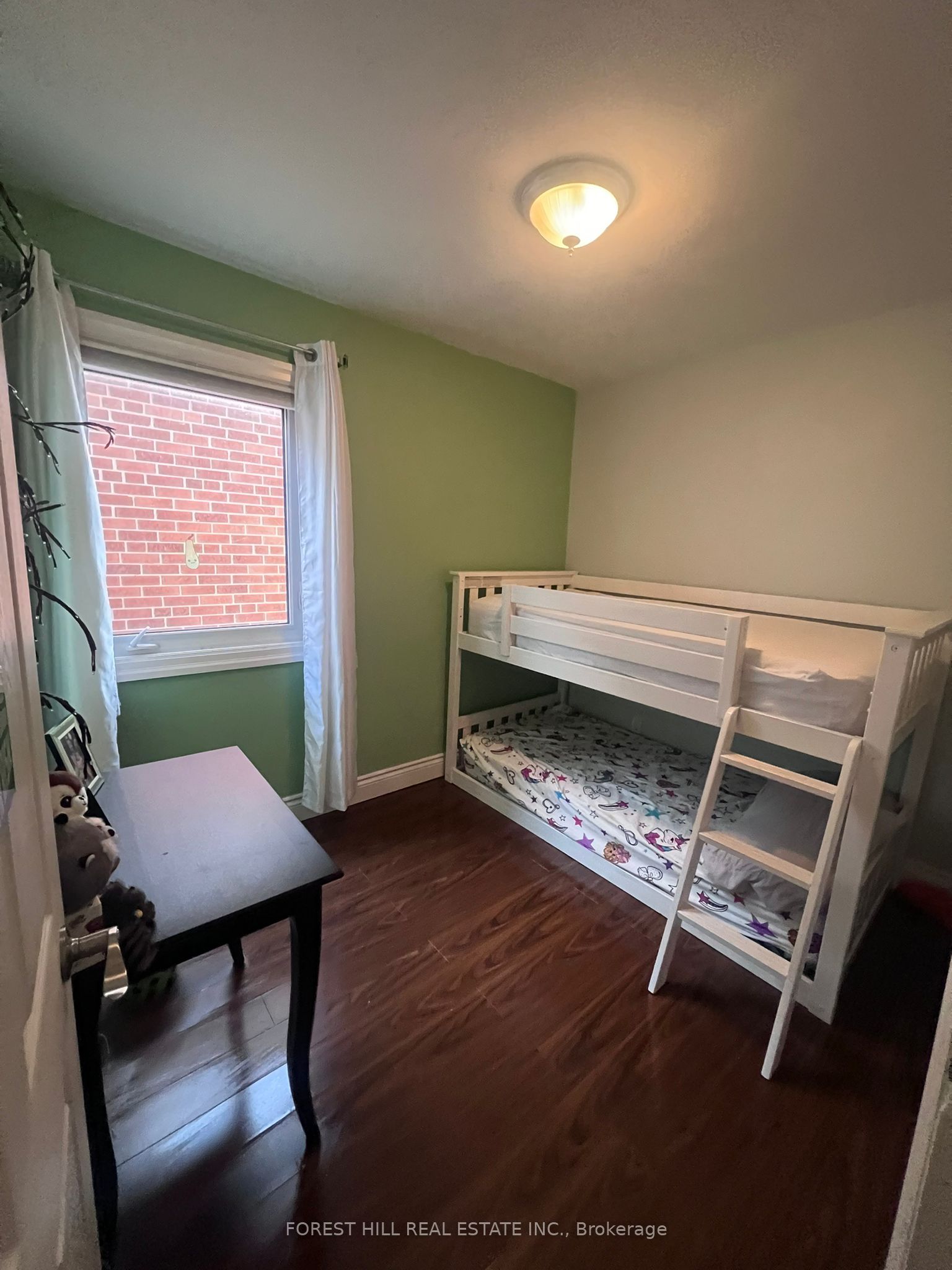 275 Blackthorn Avenue Property Photo 17