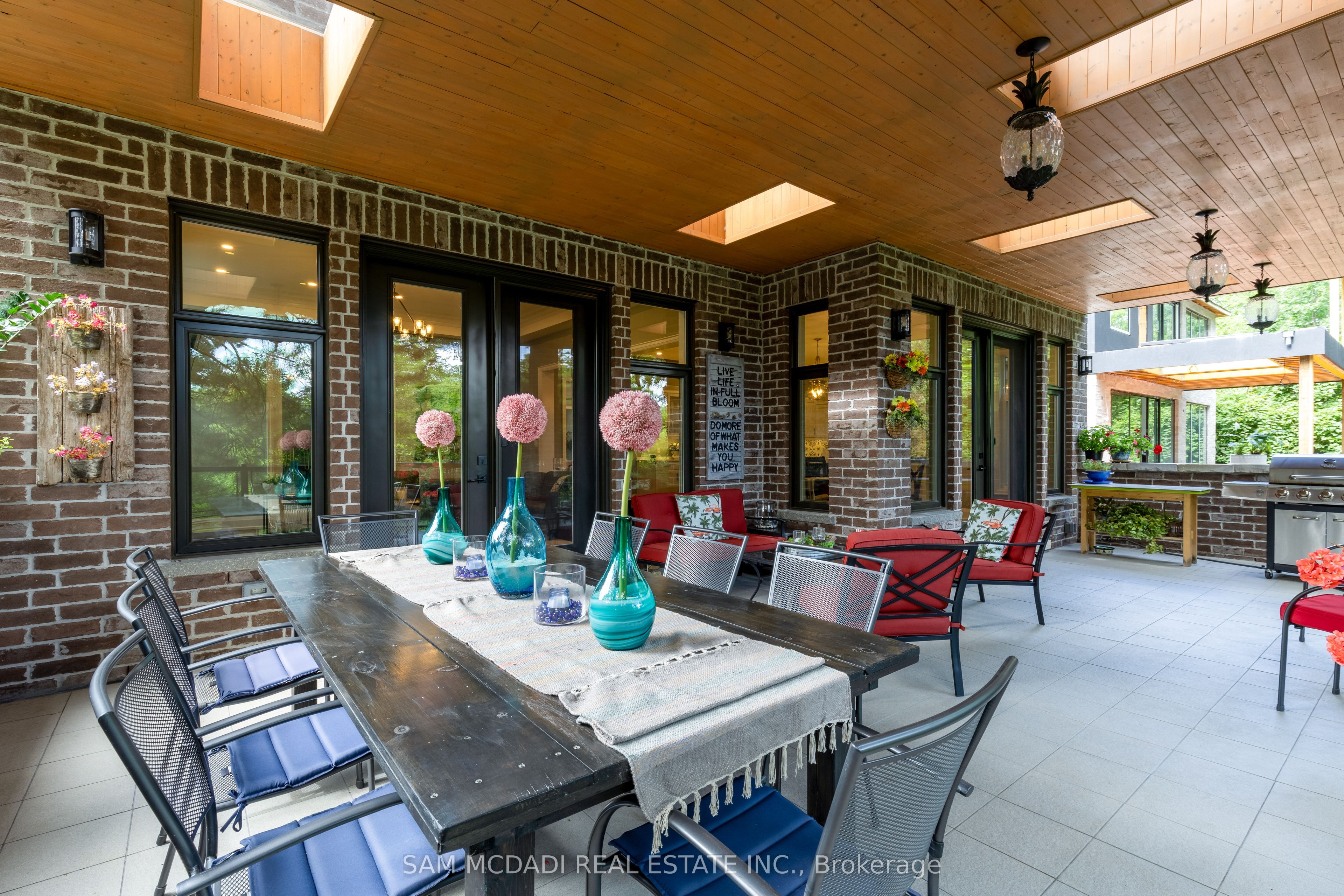 1285 Mineola Gardens Property Photo 34