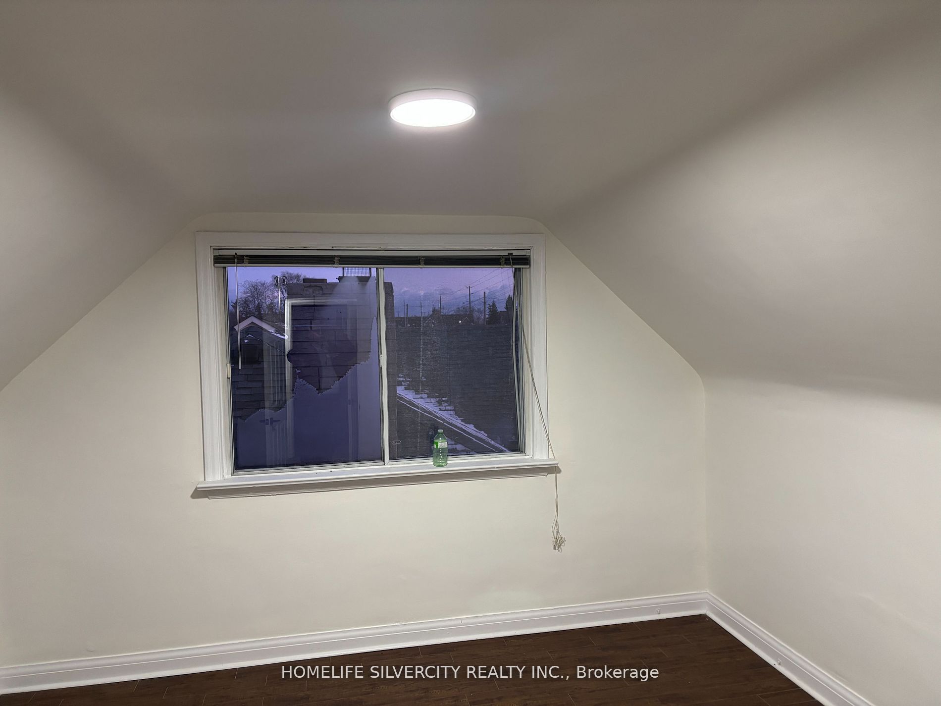 7 Queen Street Property Photo 5
