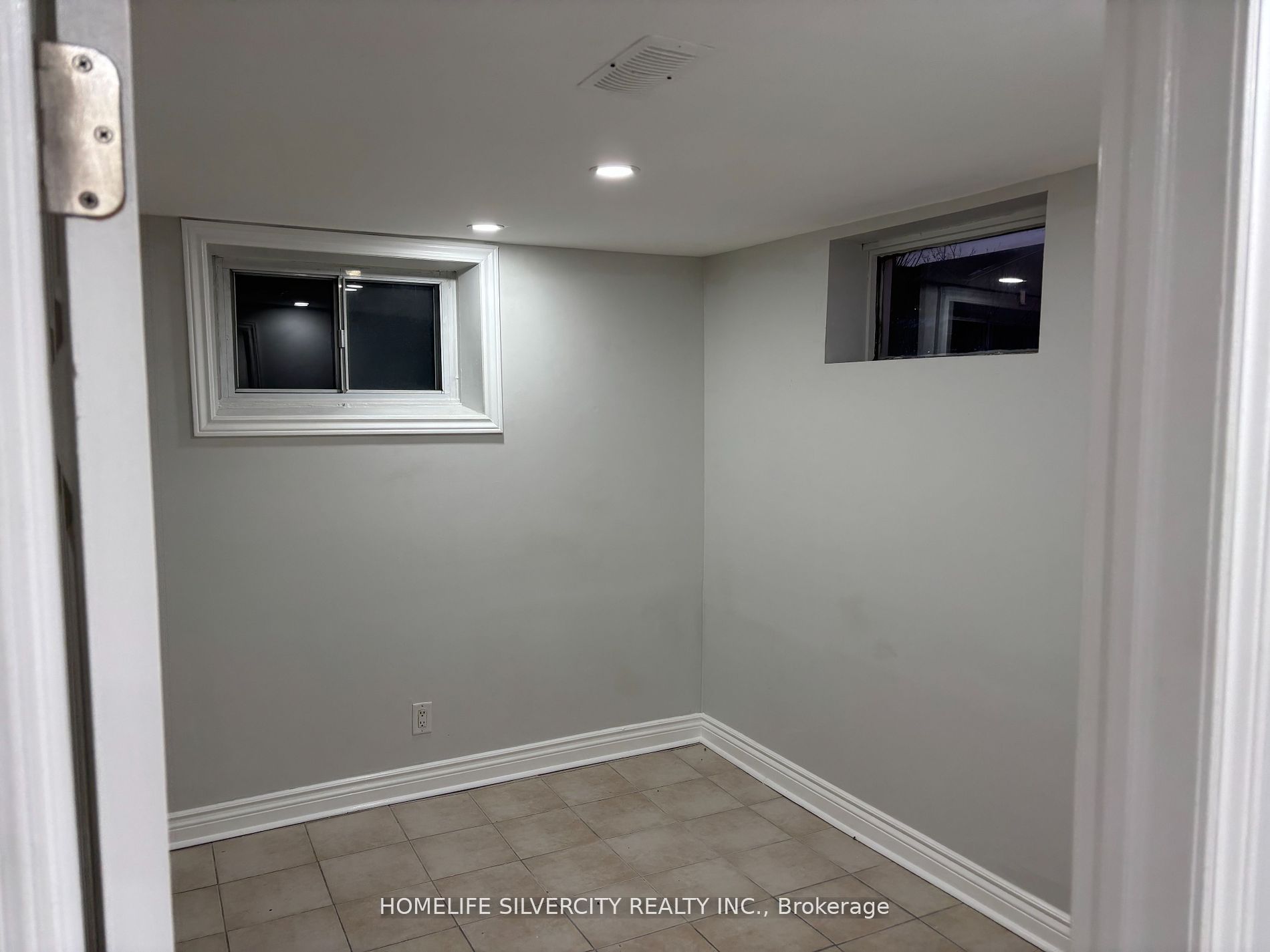 7 Queen Street Property Photo 6