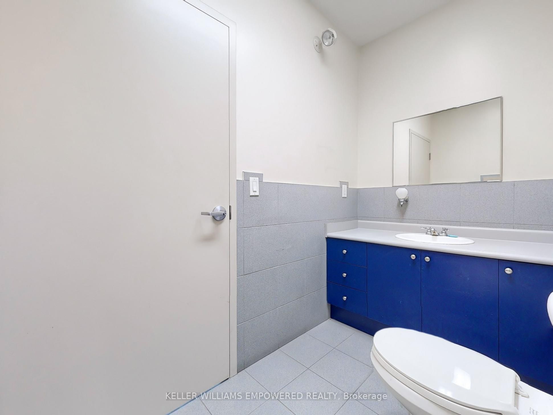 1060a Lorimar Drive Property Photo 33