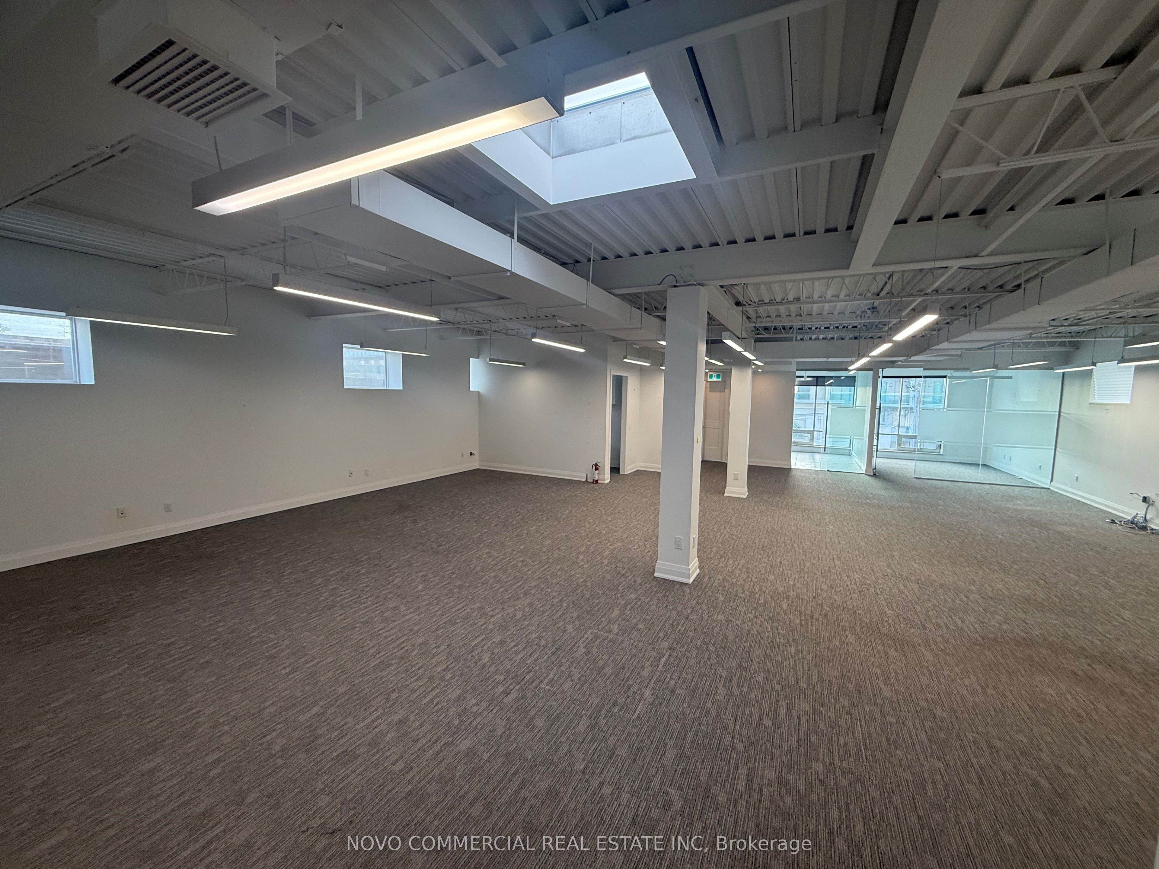 #300 - 39 Lakeshore Road Property Photo 5