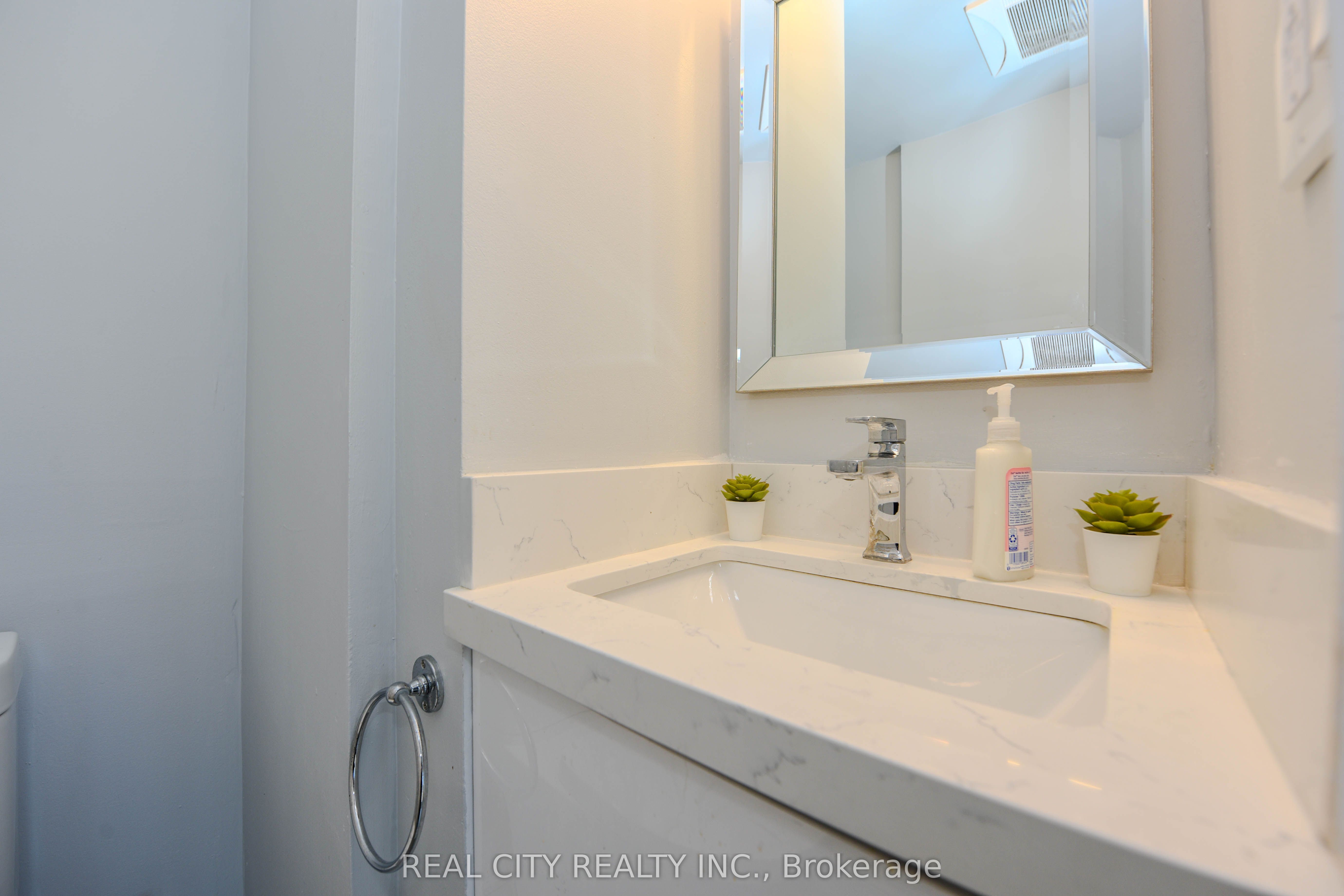 7020 Black Walnut Trail Property Photo 19