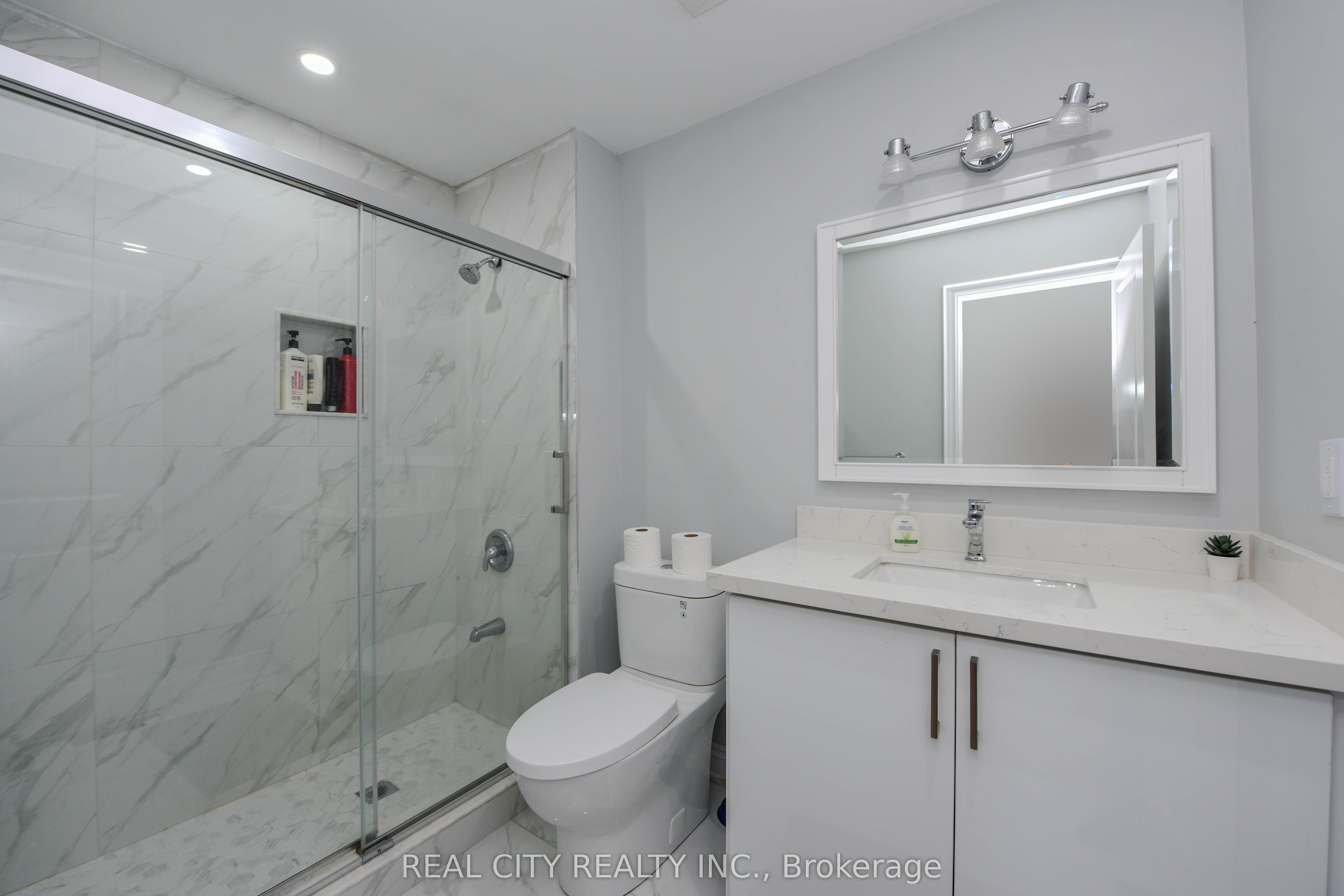 7020 Black Walnut Trail Property Photo 31