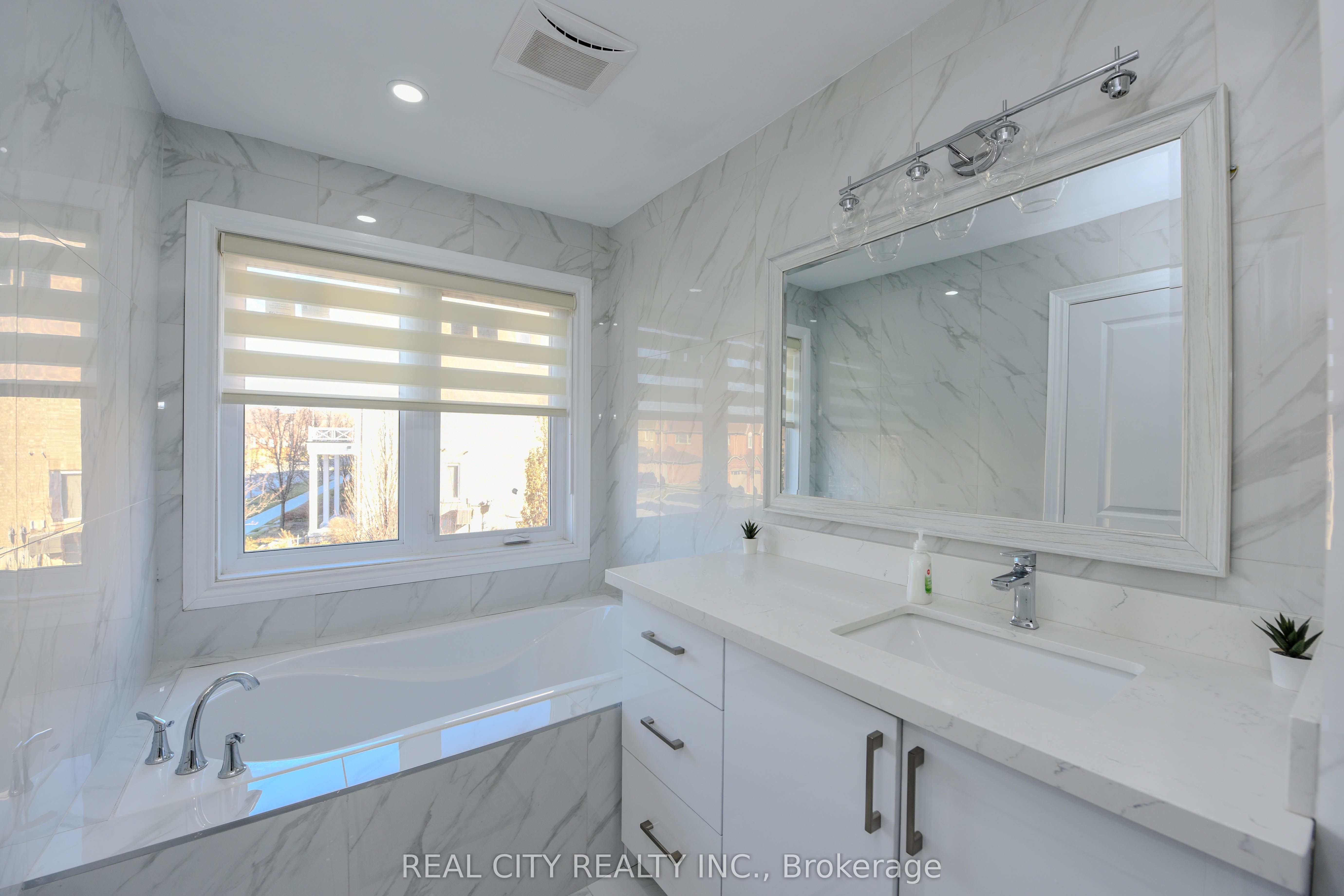 7020 Black Walnut Trail Property Photo 47