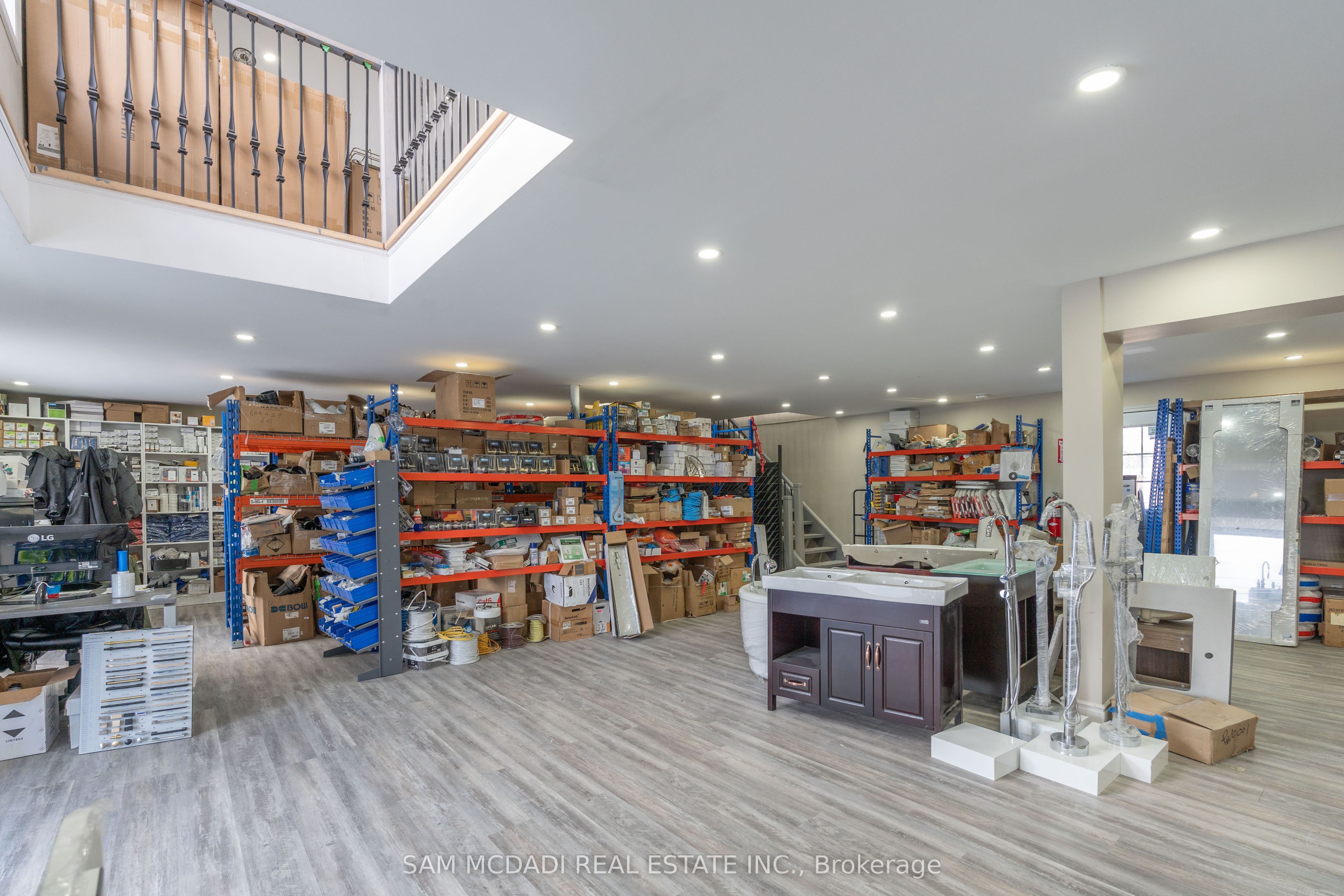 12951 Steeles Avenue Property Photo 8