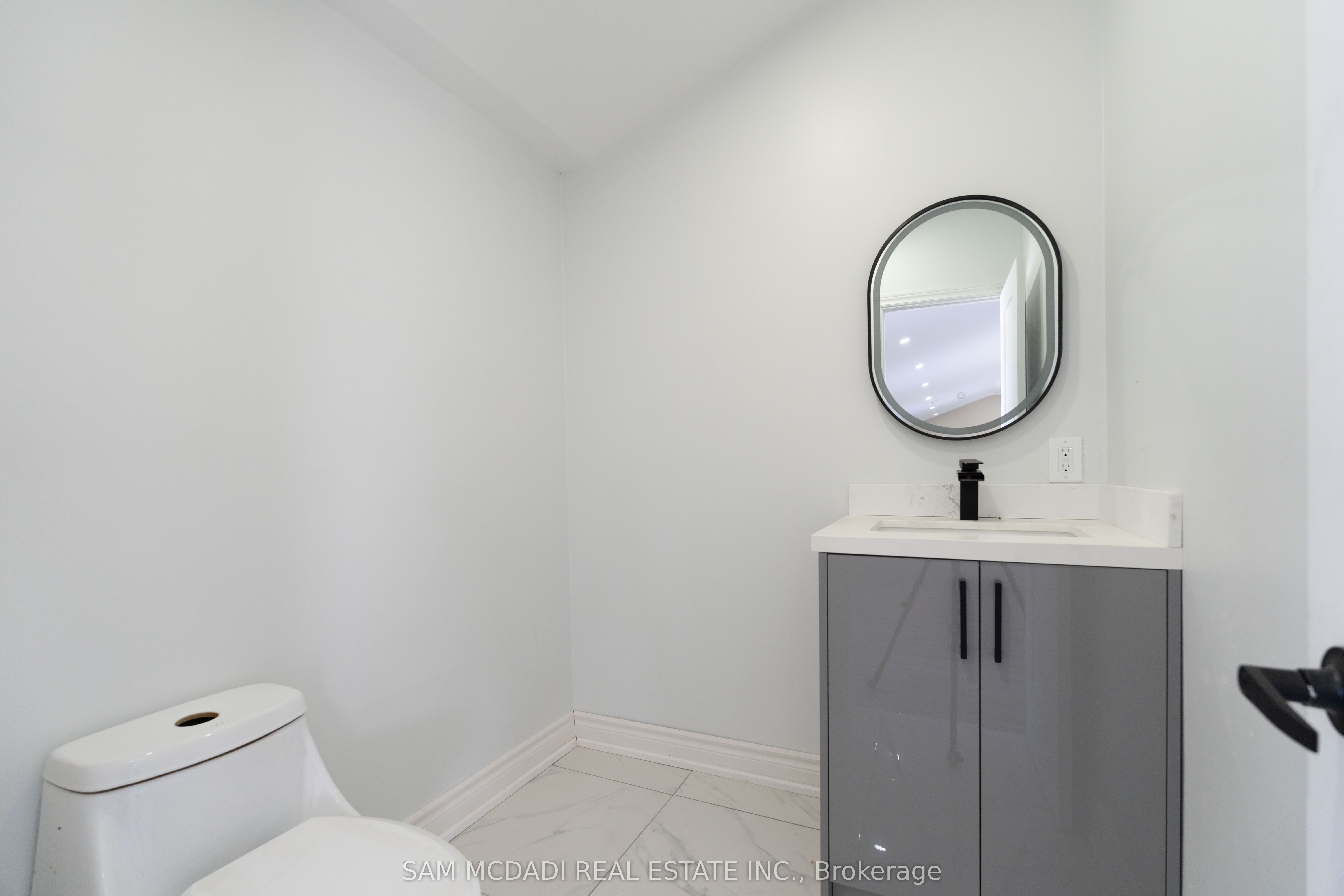 12951 Steeles Avenue Property Photo 11