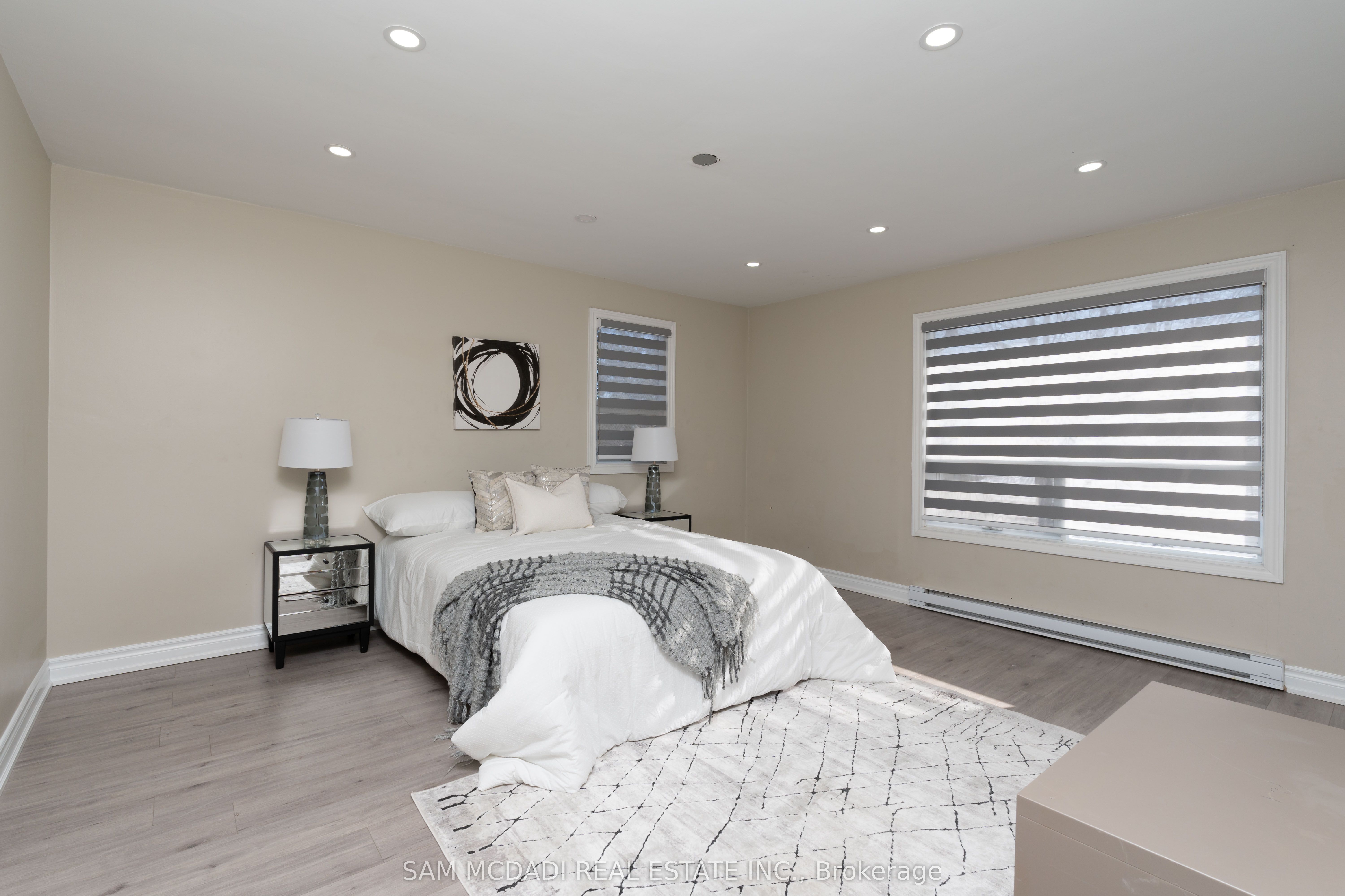 12951 Steeles Avenue Property Photo 25