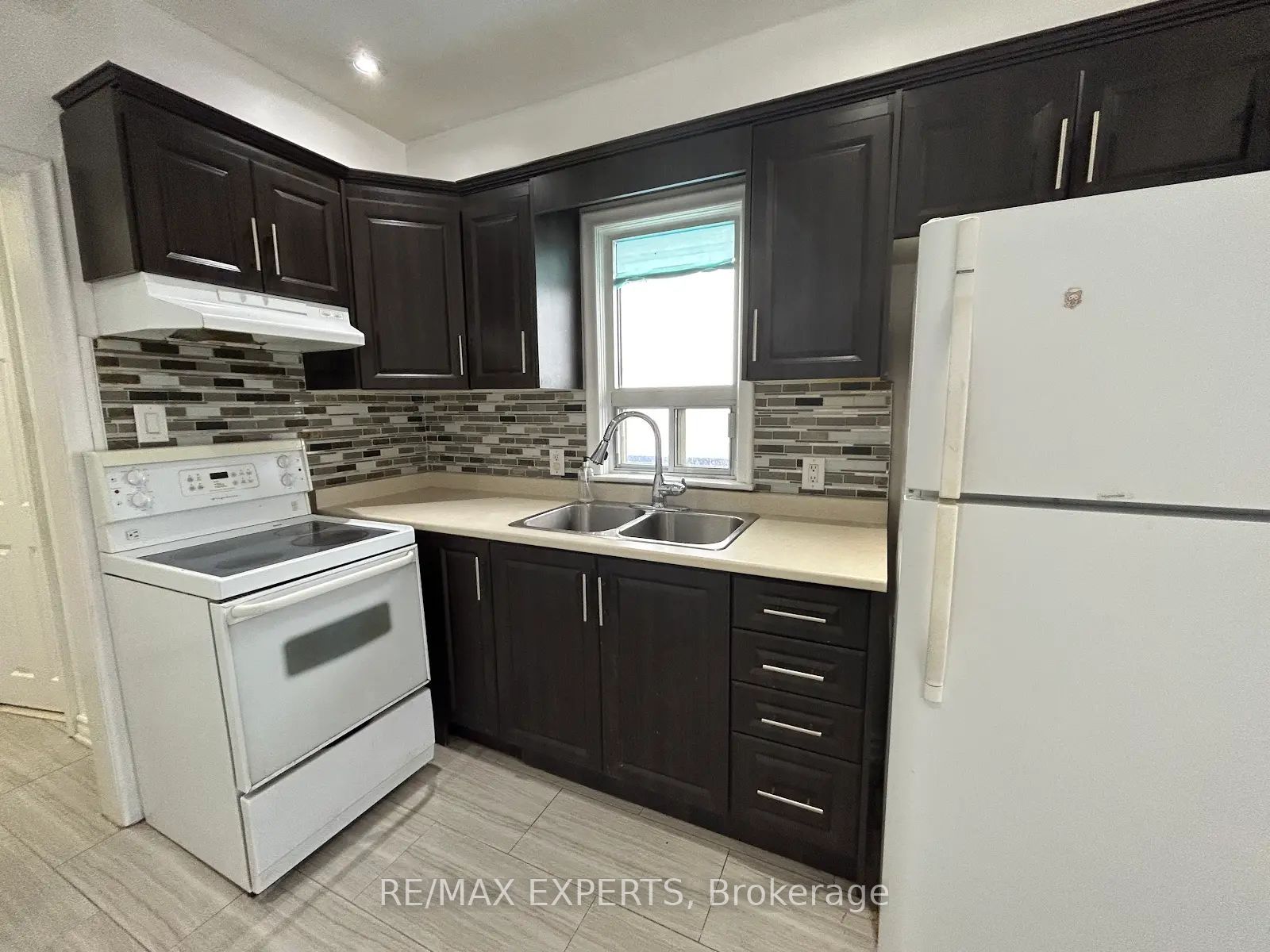 88 Twelfth Street Property Photo 5
