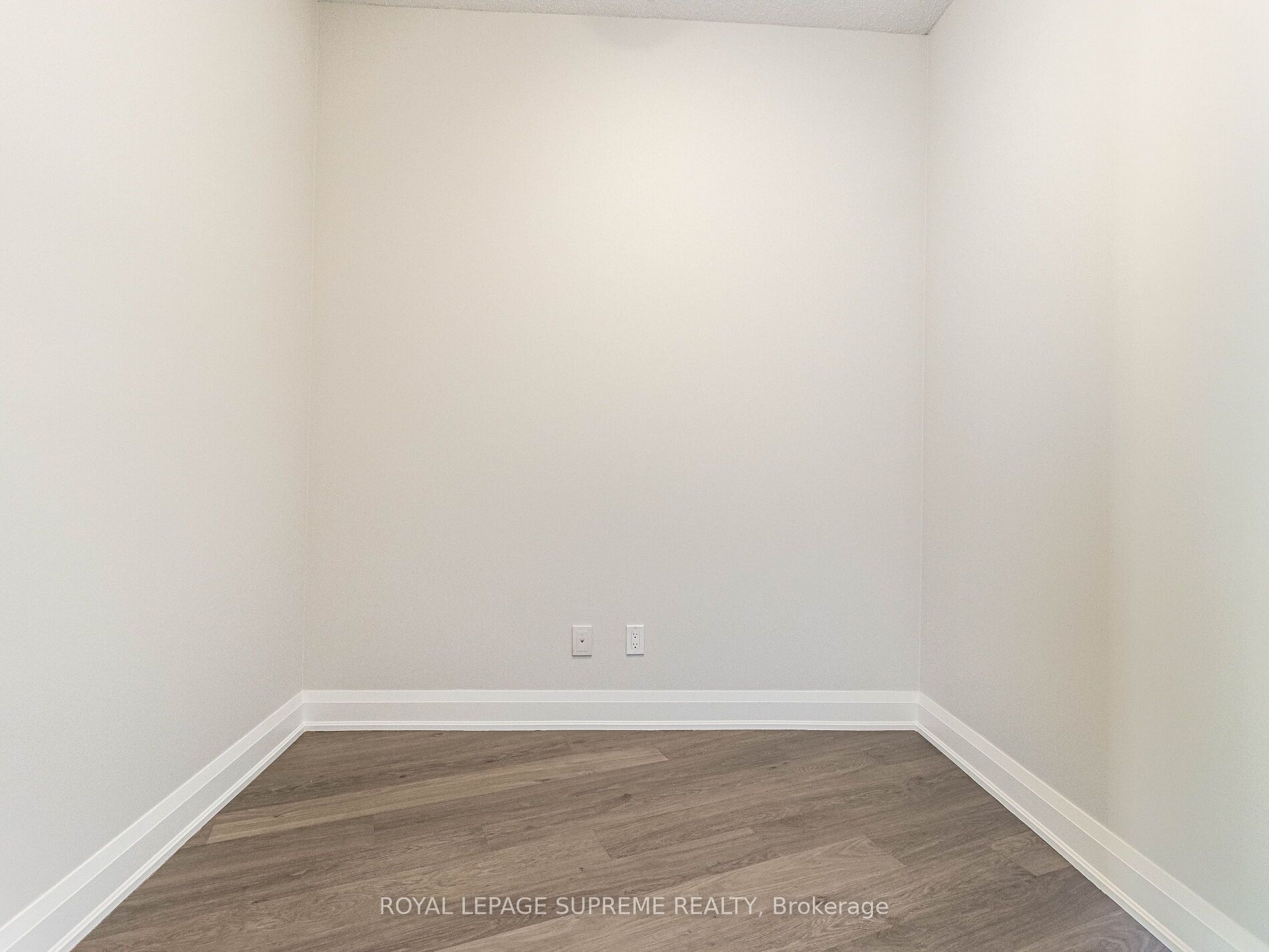 #607 - 25 Fontenay Court Property Photo 16