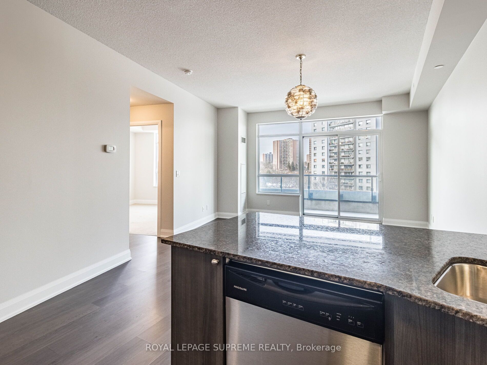 #607 - 25 Fontenay Court Property Photo 17