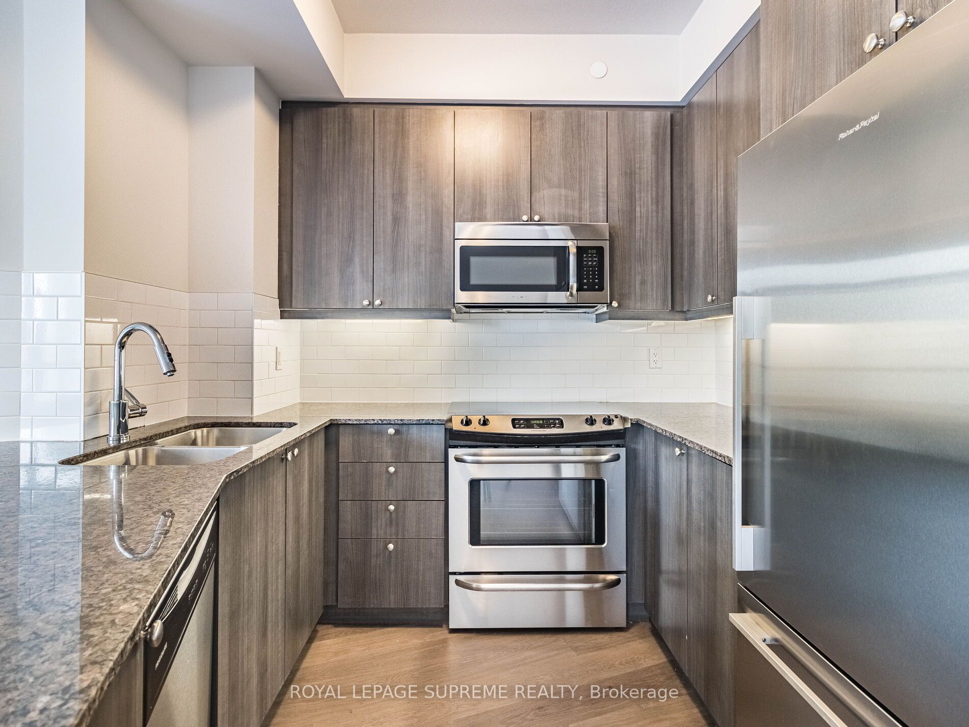 #607 - 25 Fontenay Court Property Photo 29