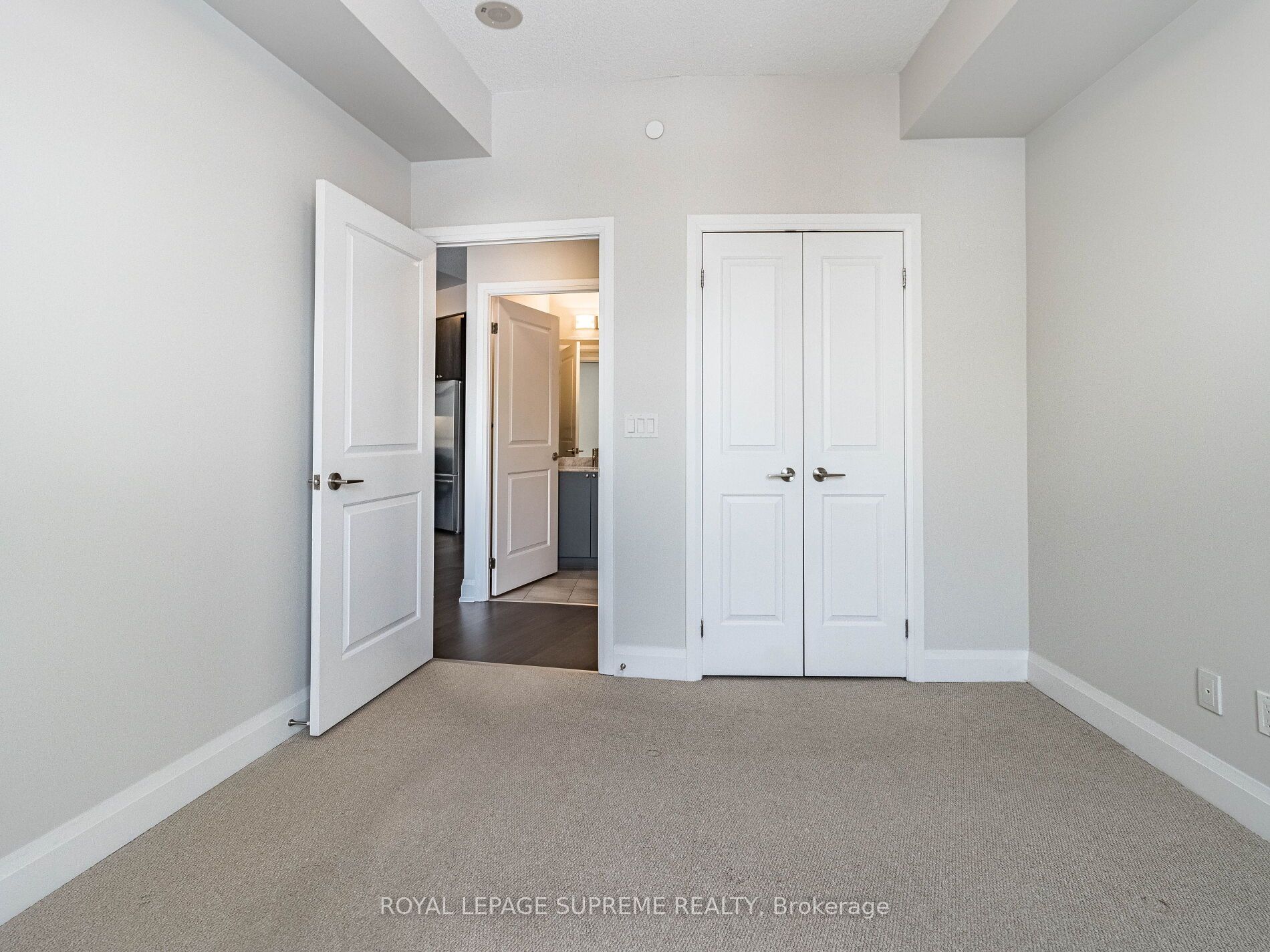#607 - 25 Fontenay Court Property Photo 36