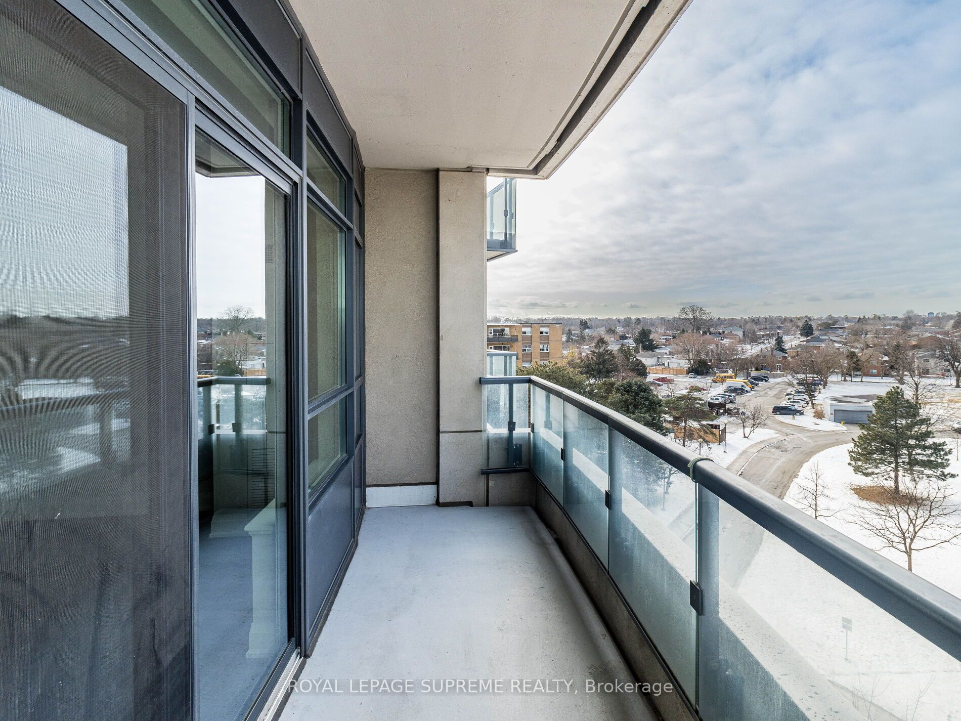 #607 - 25 Fontenay Court Property Photo 46